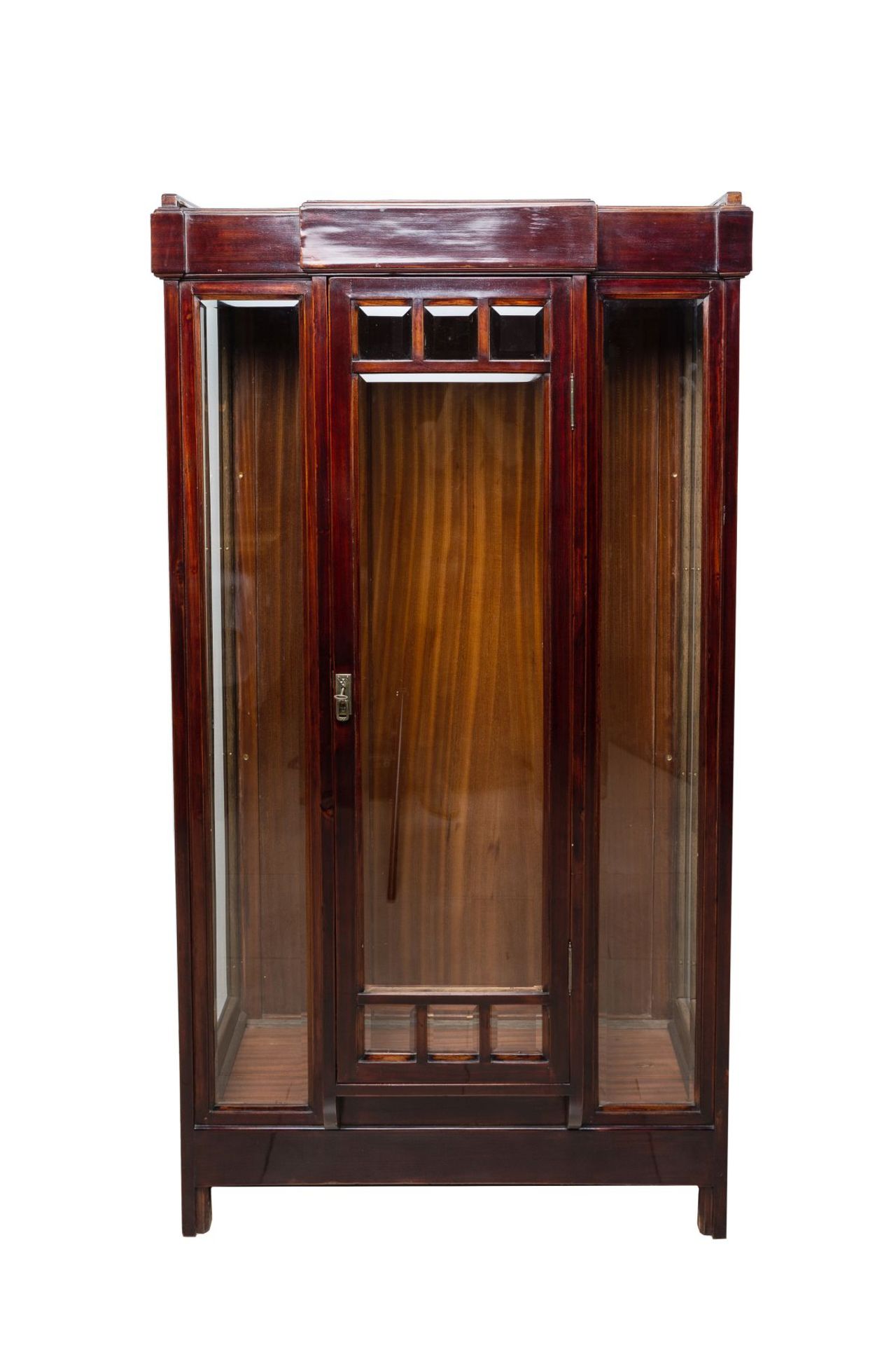 Art Nouveau Glass Display Cabinet, Early 20th C. | Jugendstil Glasvitrine, fruehes 20. Jh.
