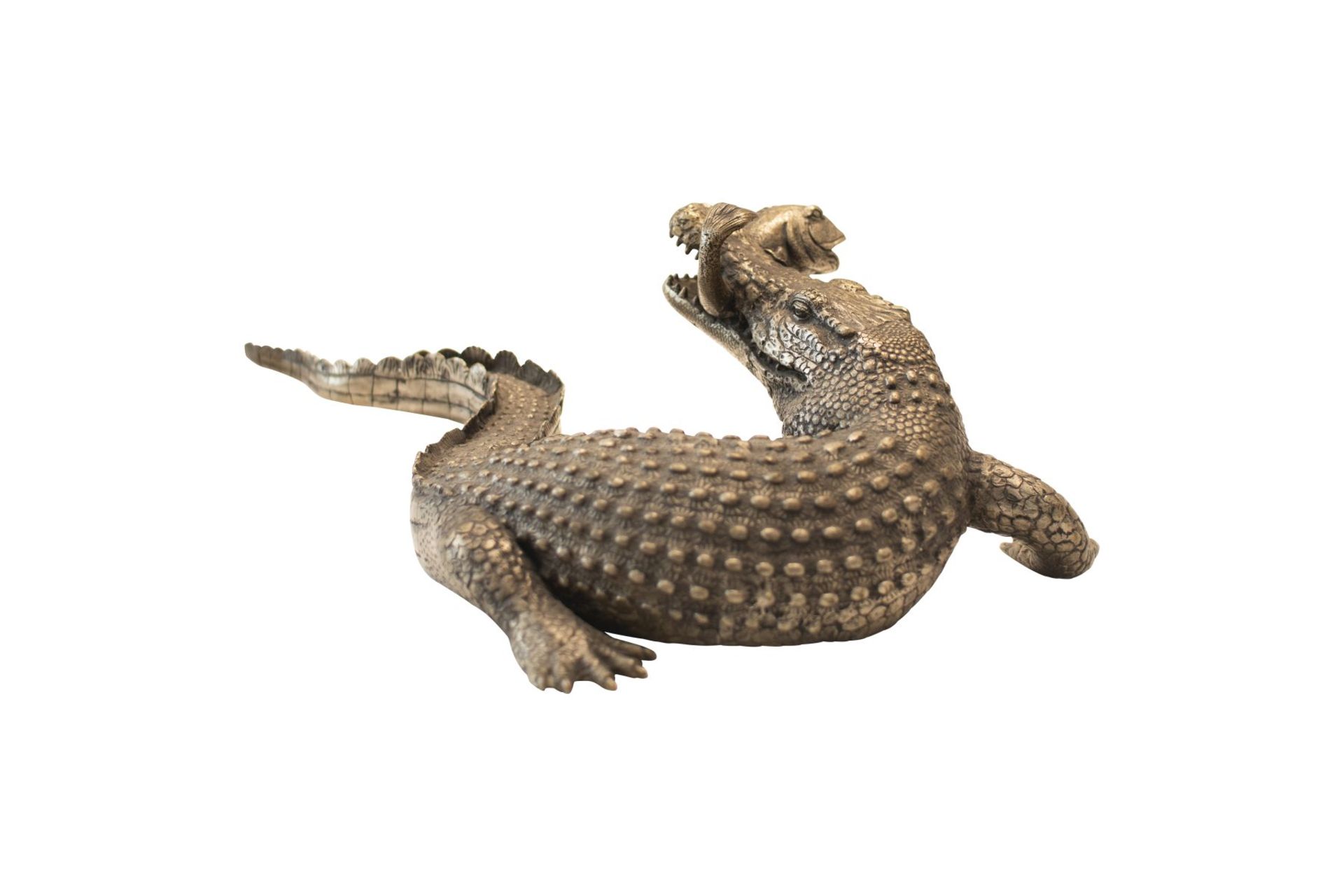 Large Sculpture, Fish-Catching Crocodile | Grosse Skulptur, Fisch fangendes Krokodil