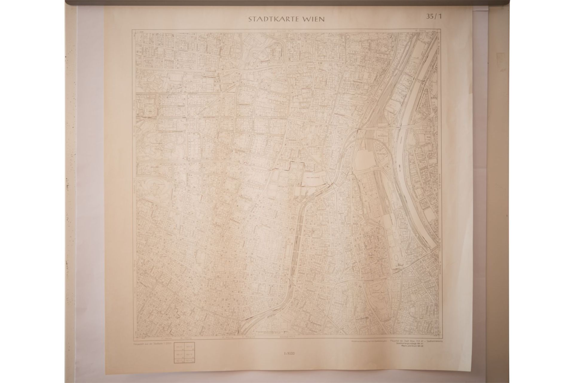 6 City Maps of Vienna | 6 Stueck Stadtkarten von Wien - Image 4 of 8