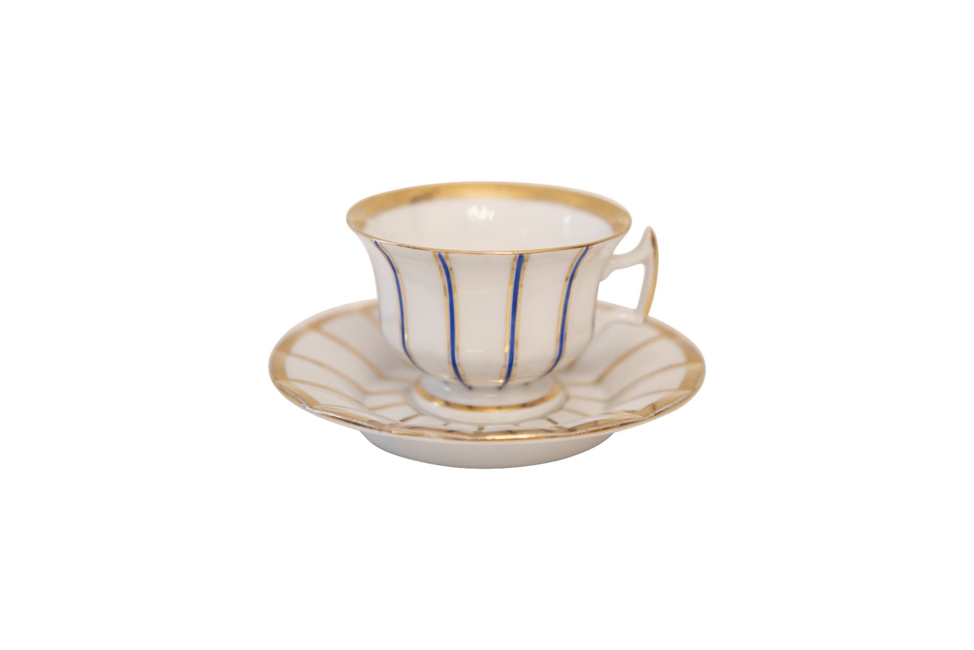 Porcelain collection cups - Image 2 of 7