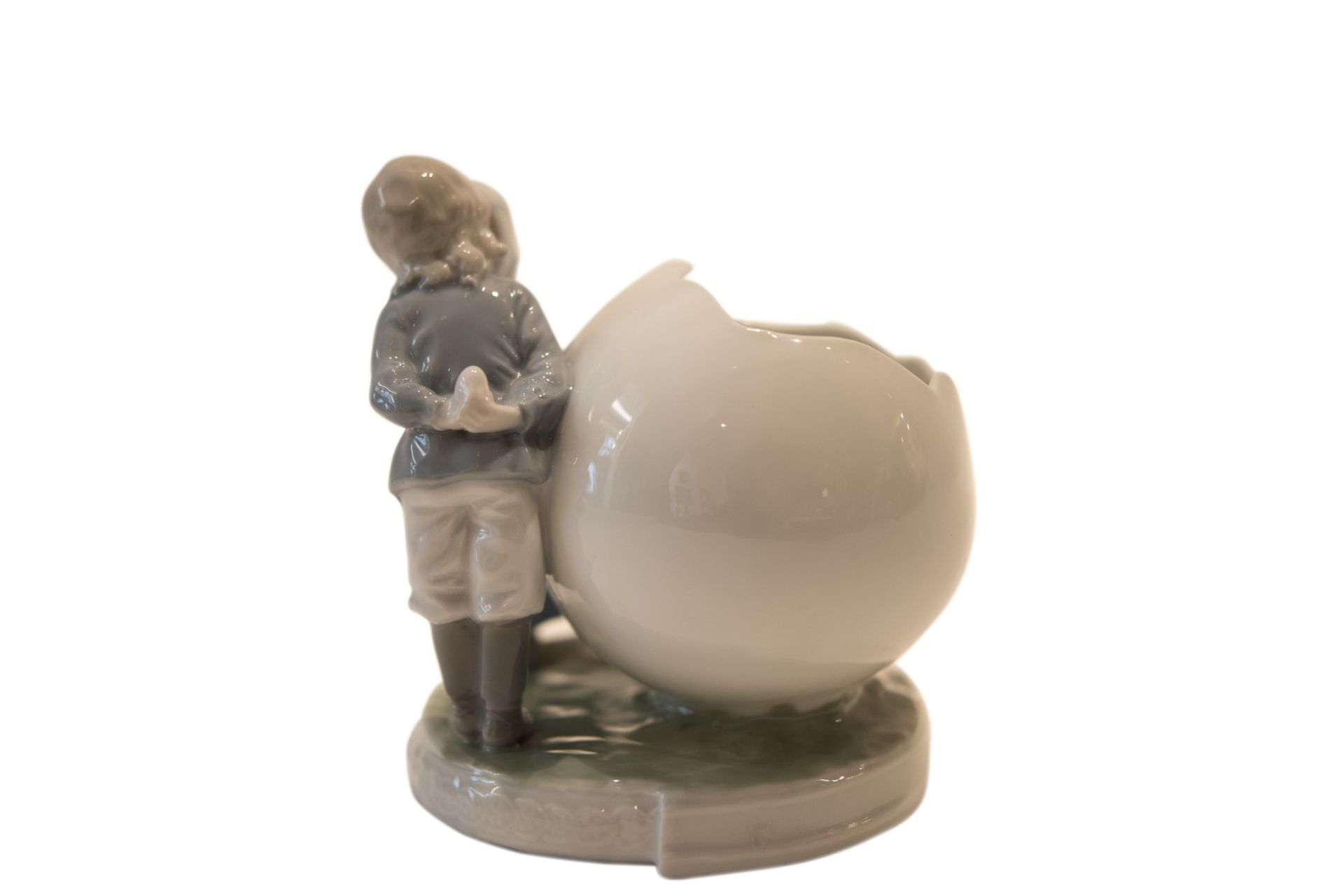 Candy bowl with kissing couple - Image 2 of 6