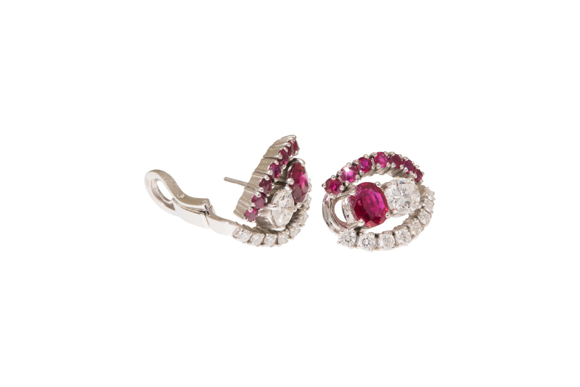 Earring with brilliant diamonds - Image 4 of 4