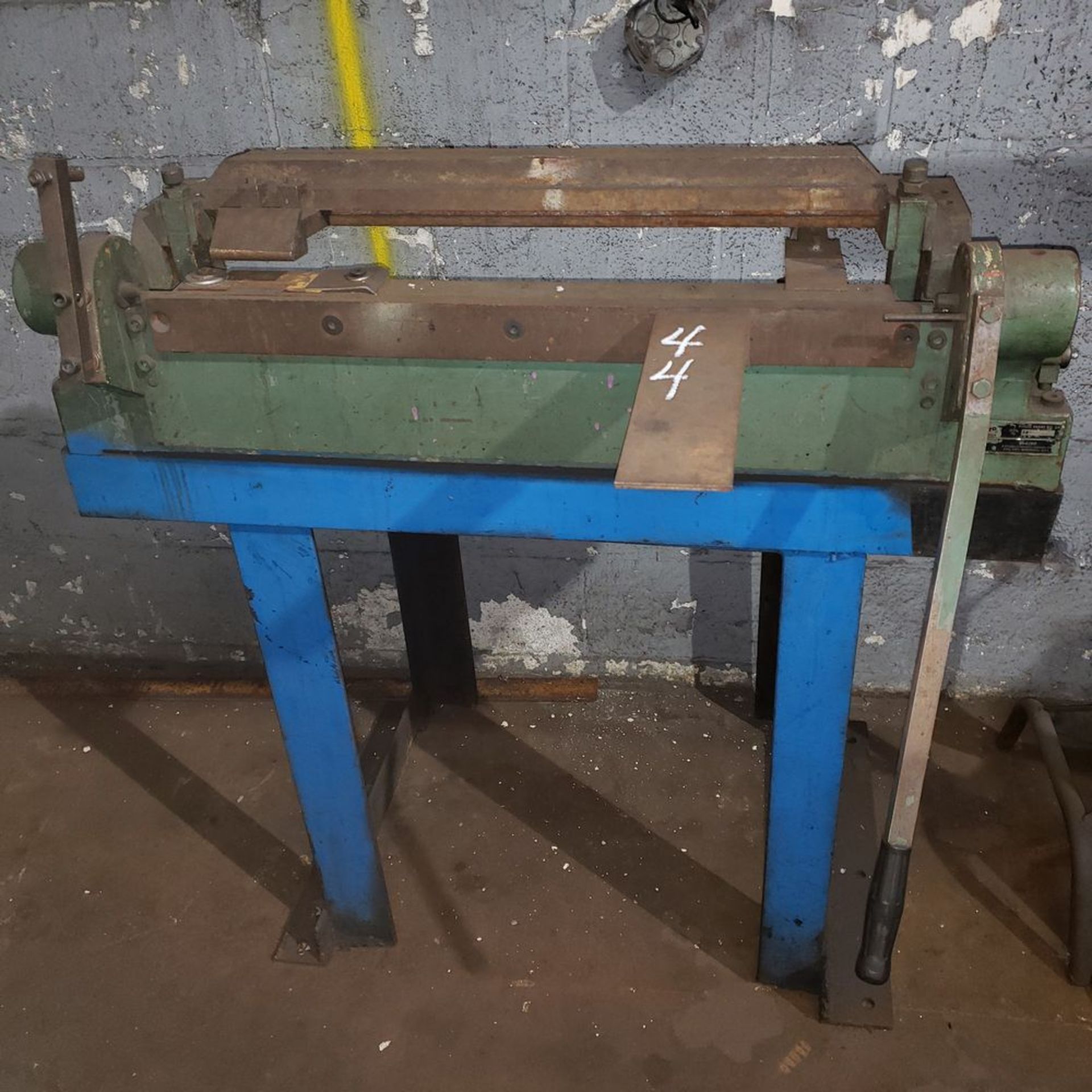 No. 24 Finger Brake Press