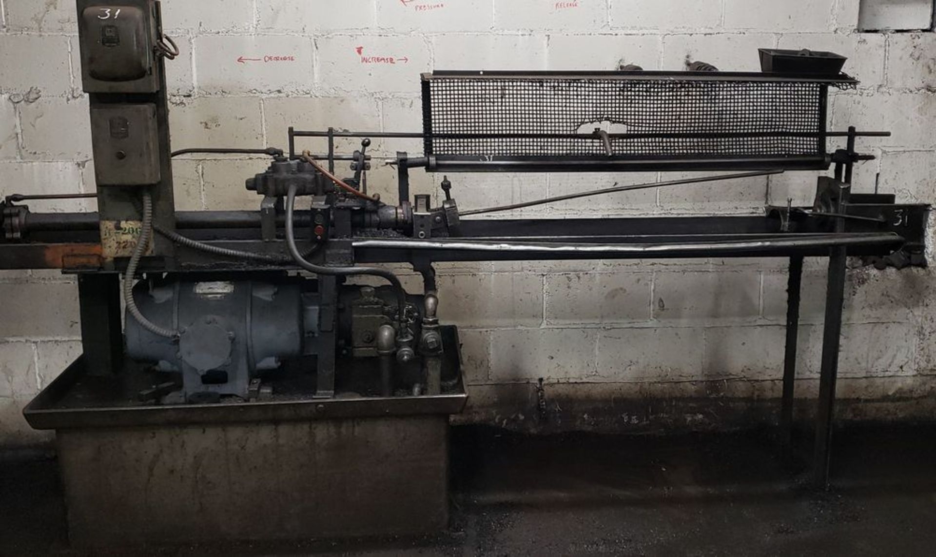 Hydraulic Spring Press