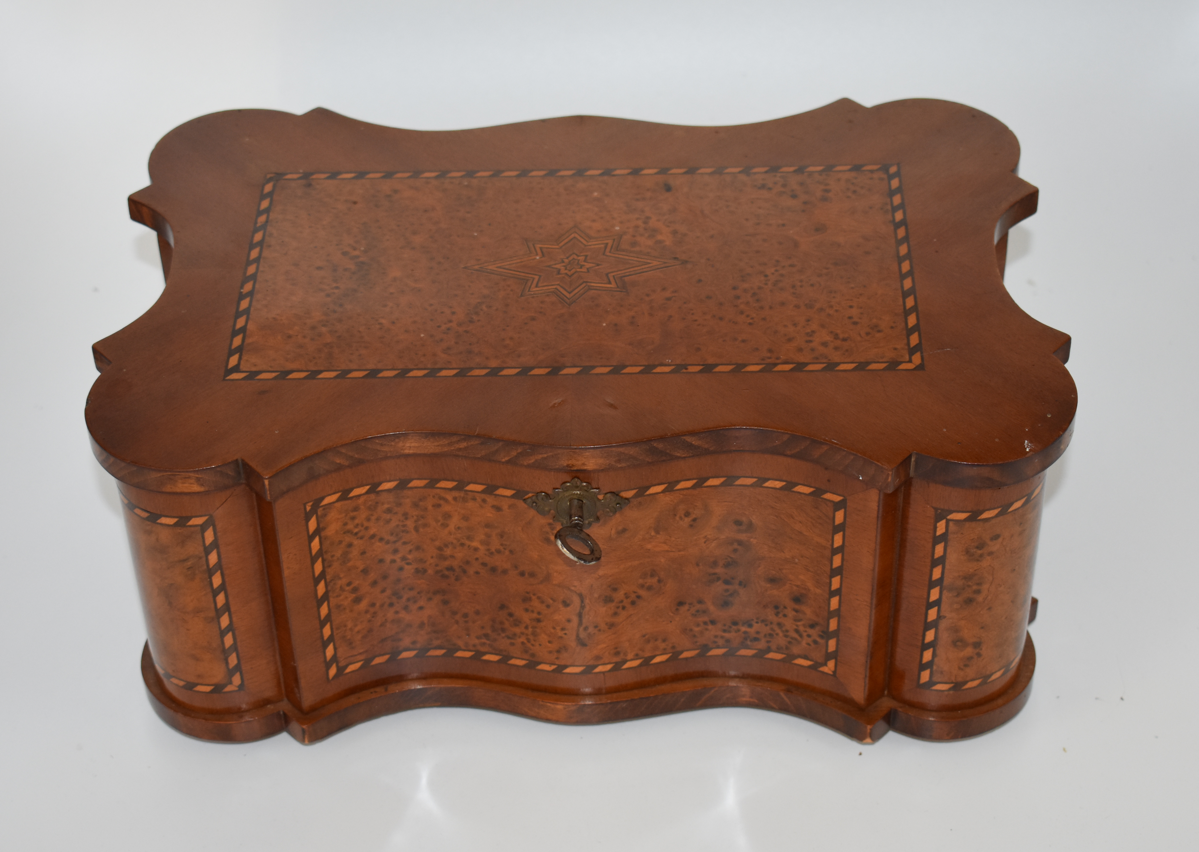 Wooden Trinket Box - Image 9 of 9