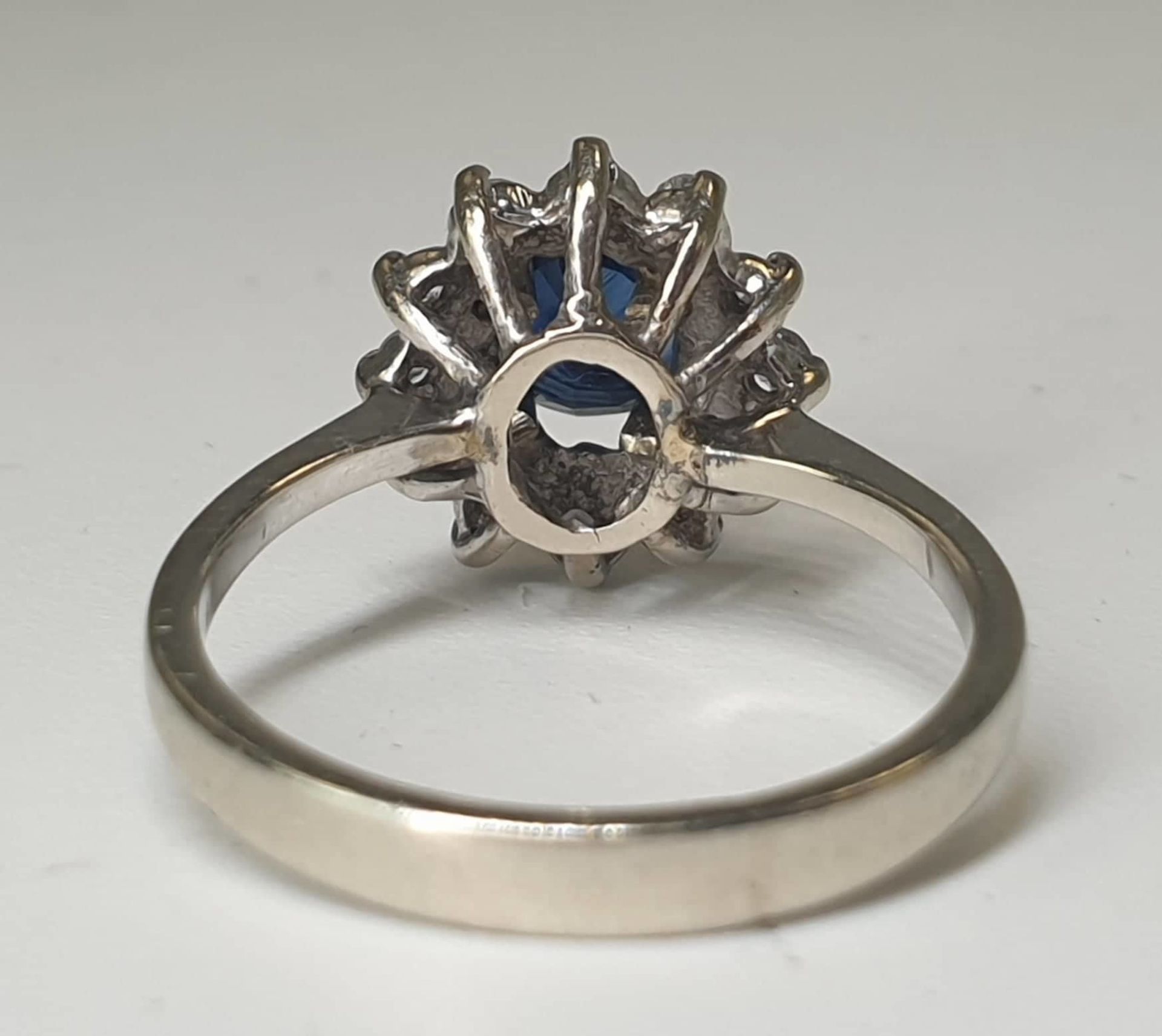 Diamond & Sapphire Ring | 14K White Gold - Image 5 of 5