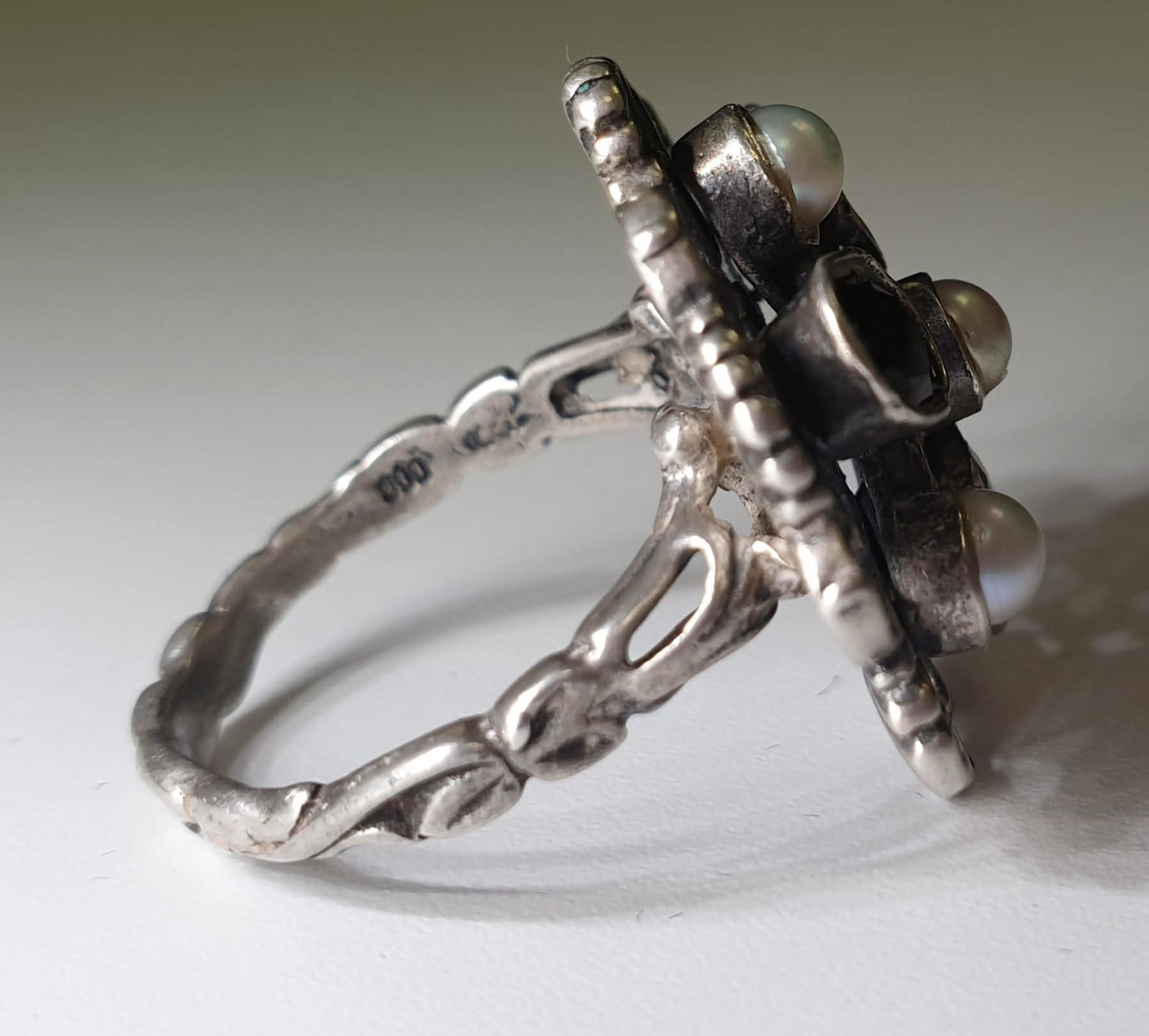 Ring | Silver, Bohemian Garnets & Pearl - Image 3 of 3