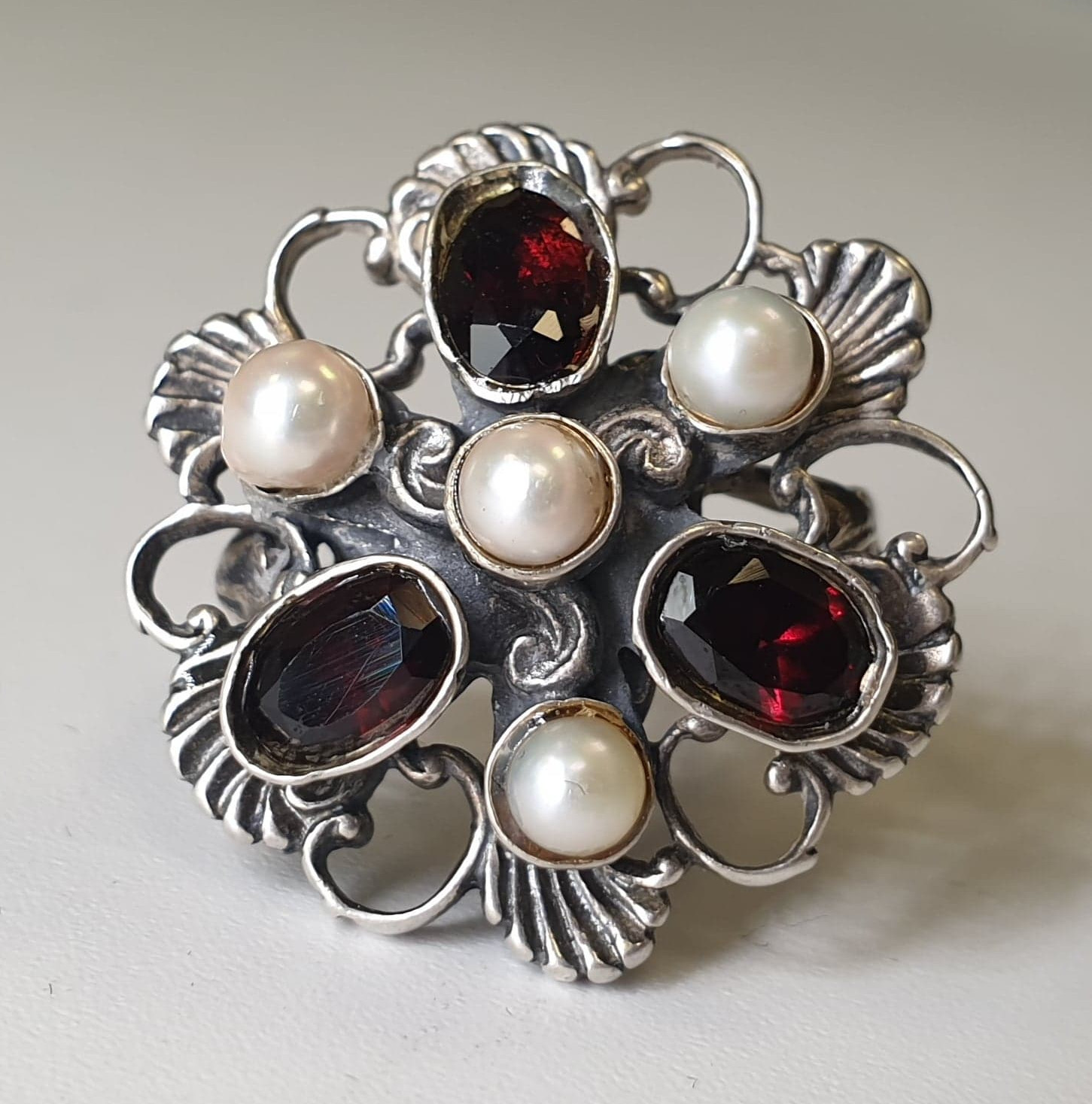 Ring | Silver, Bohemian Garnets & Pearl