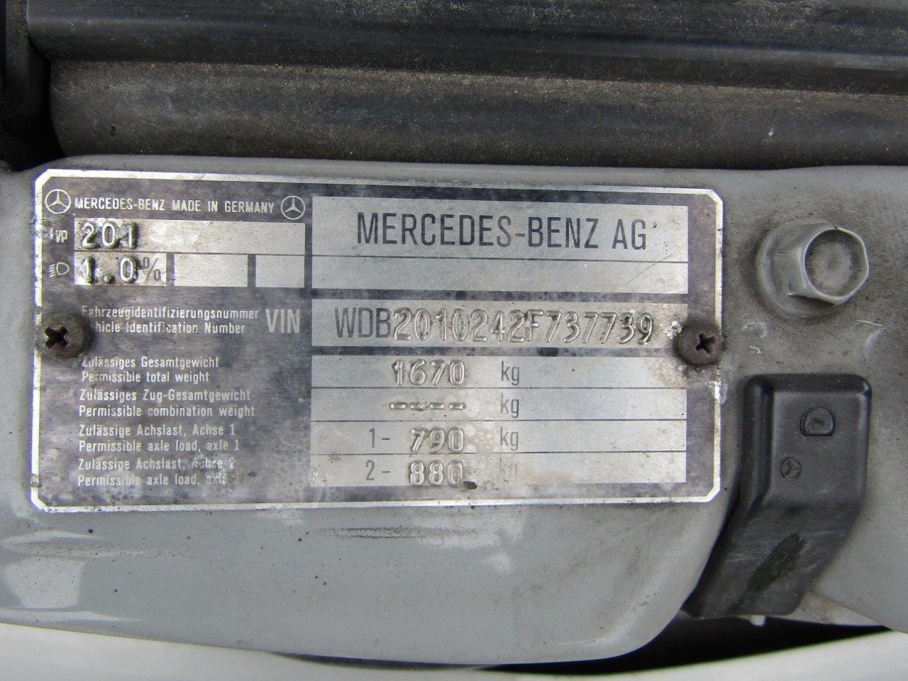 1990 Mercedes 190E Auto - Image 15 of 20