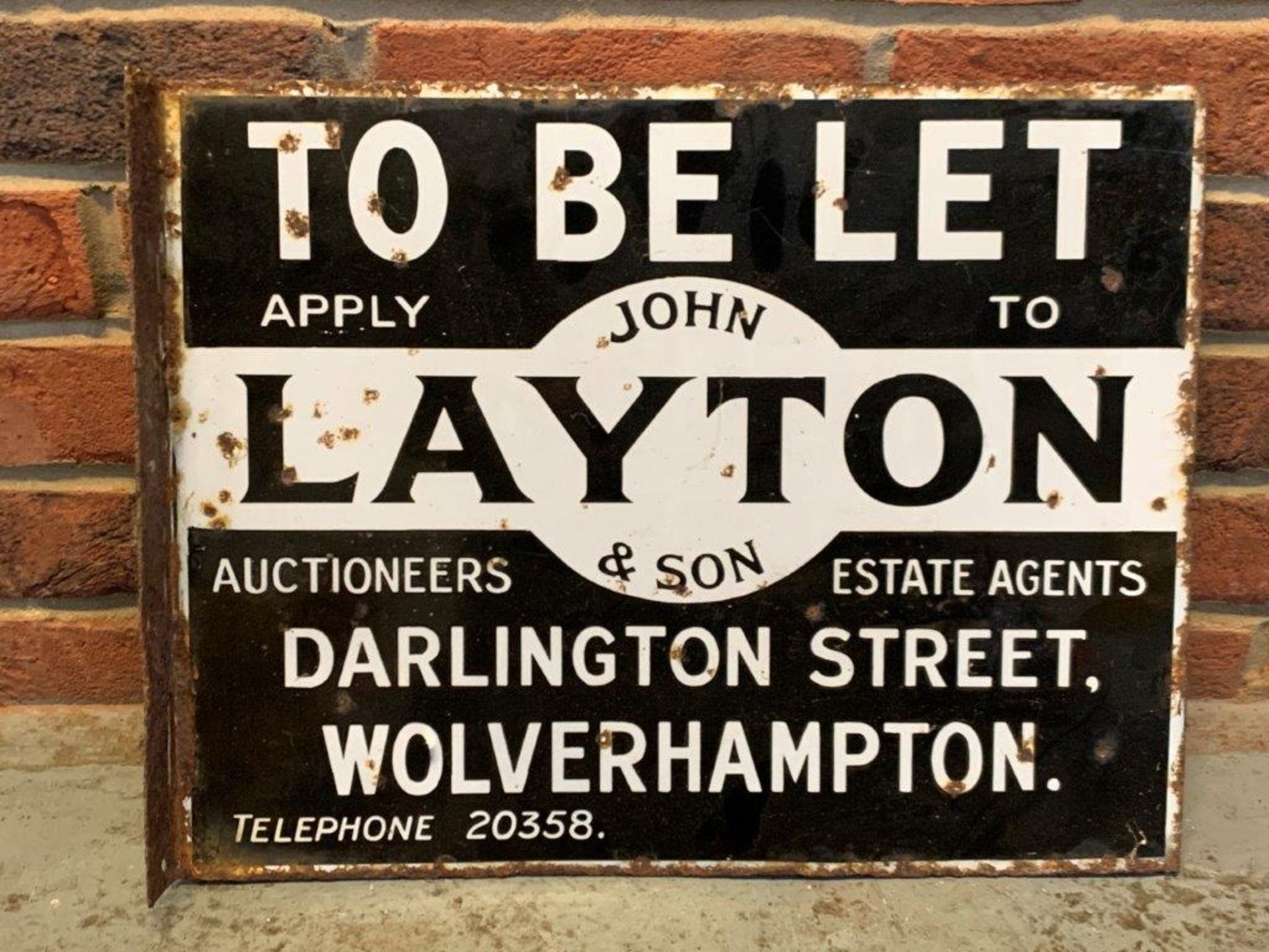 John Leyton & Son To Let Vintage Enamel Sign - Image 2 of 3