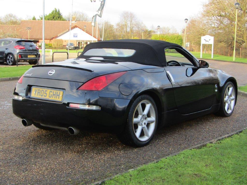 2005 Nissan 350Z Convertible 54,994 miles from new - Image 17 of 20