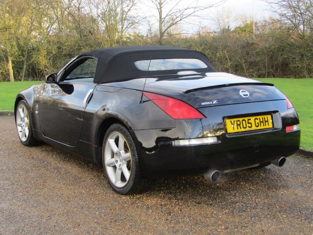 2005 Nissan 350Z Convertible 54,994 miles from new - Image 15 of 20