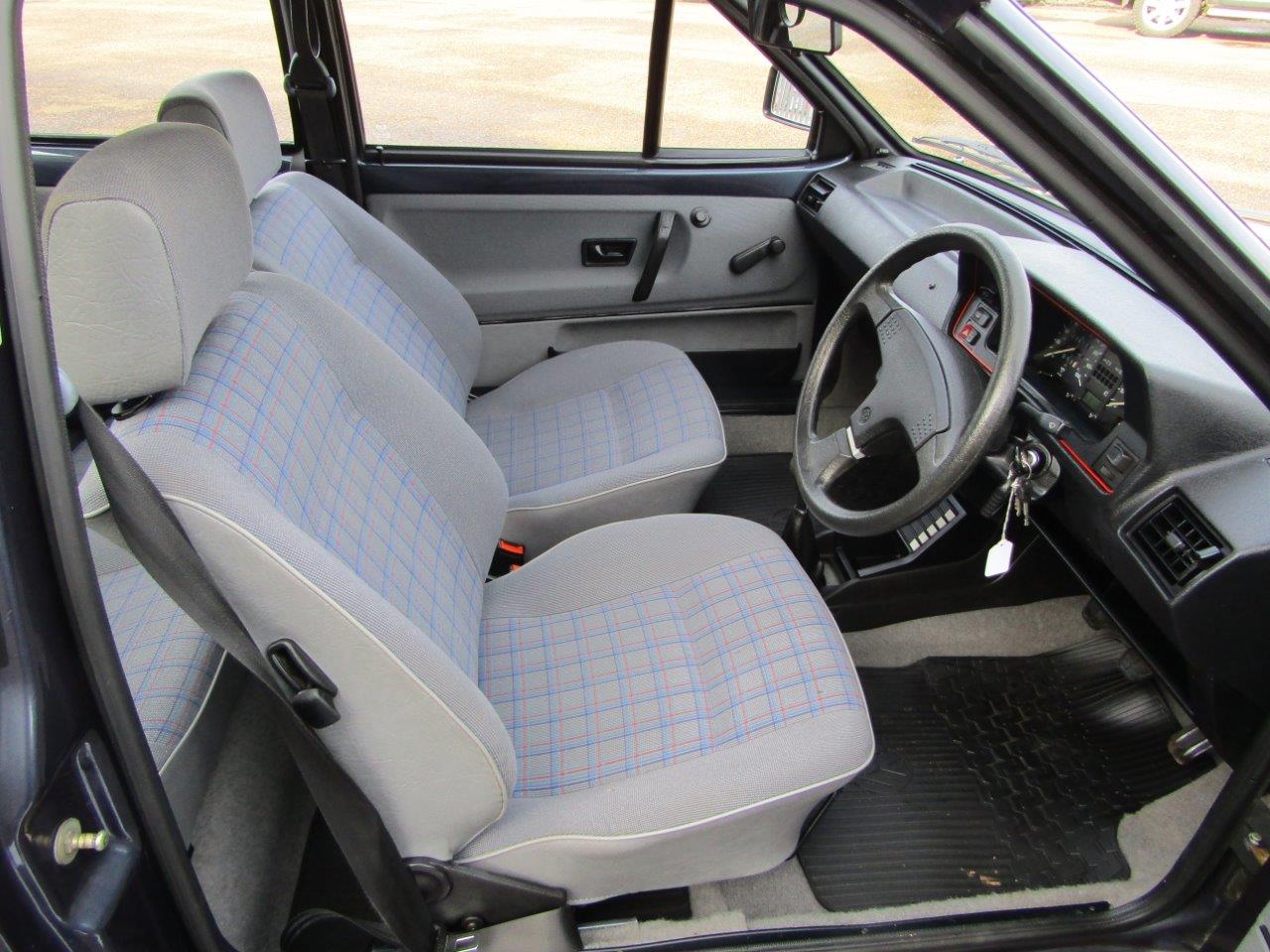 1988 VW Polo 1.3 Coupe S 39,000 miles from new - Image 13 of 26