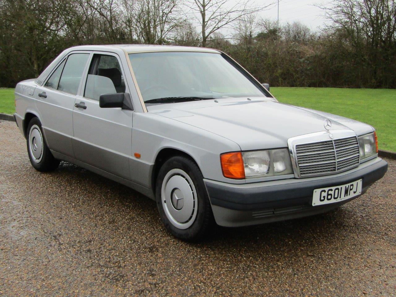 1990 Mercedes 190E Auto