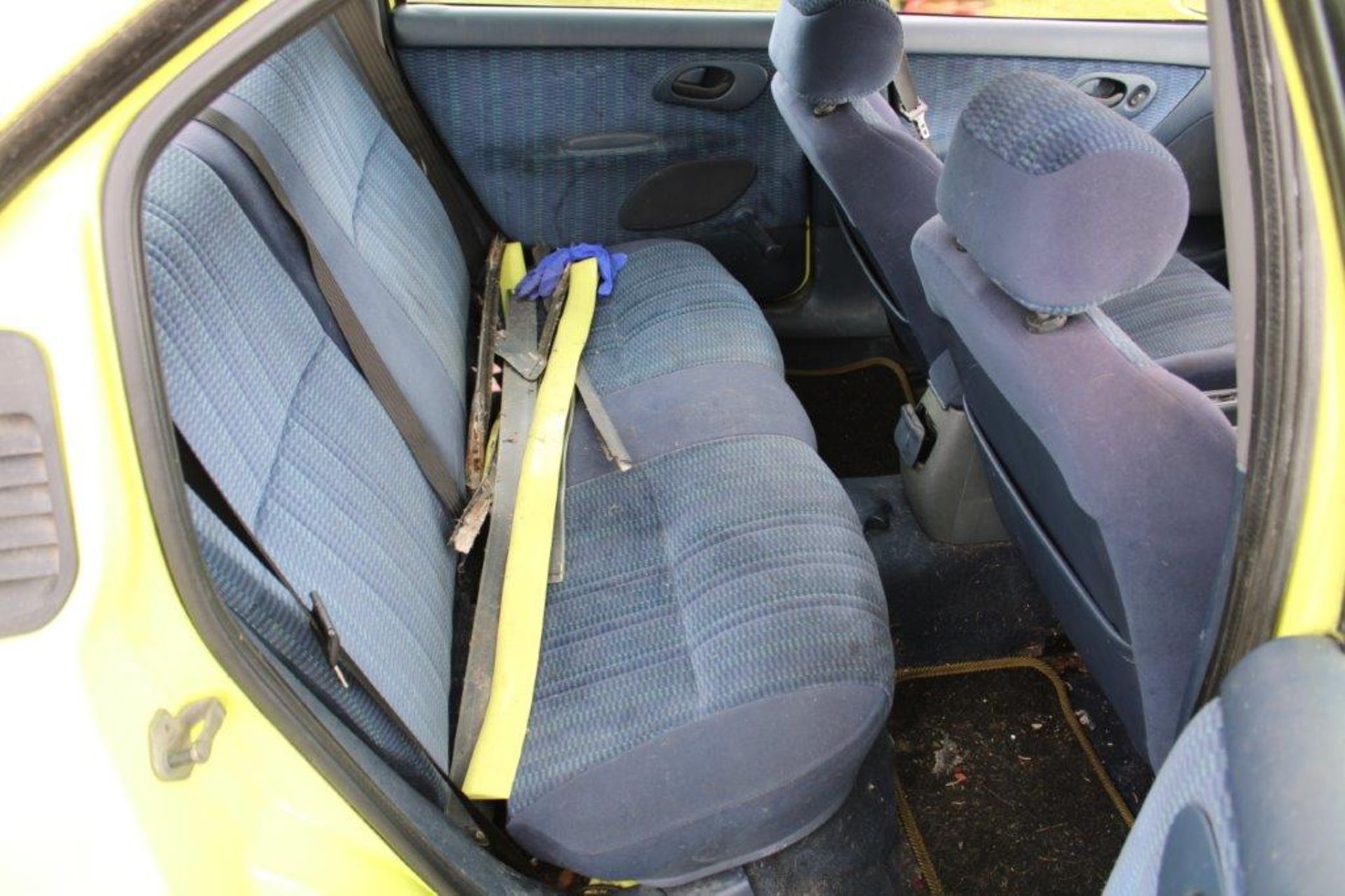 1994 Ford Mondeo LX Rare Citrine Yellow - Image 9 of 21