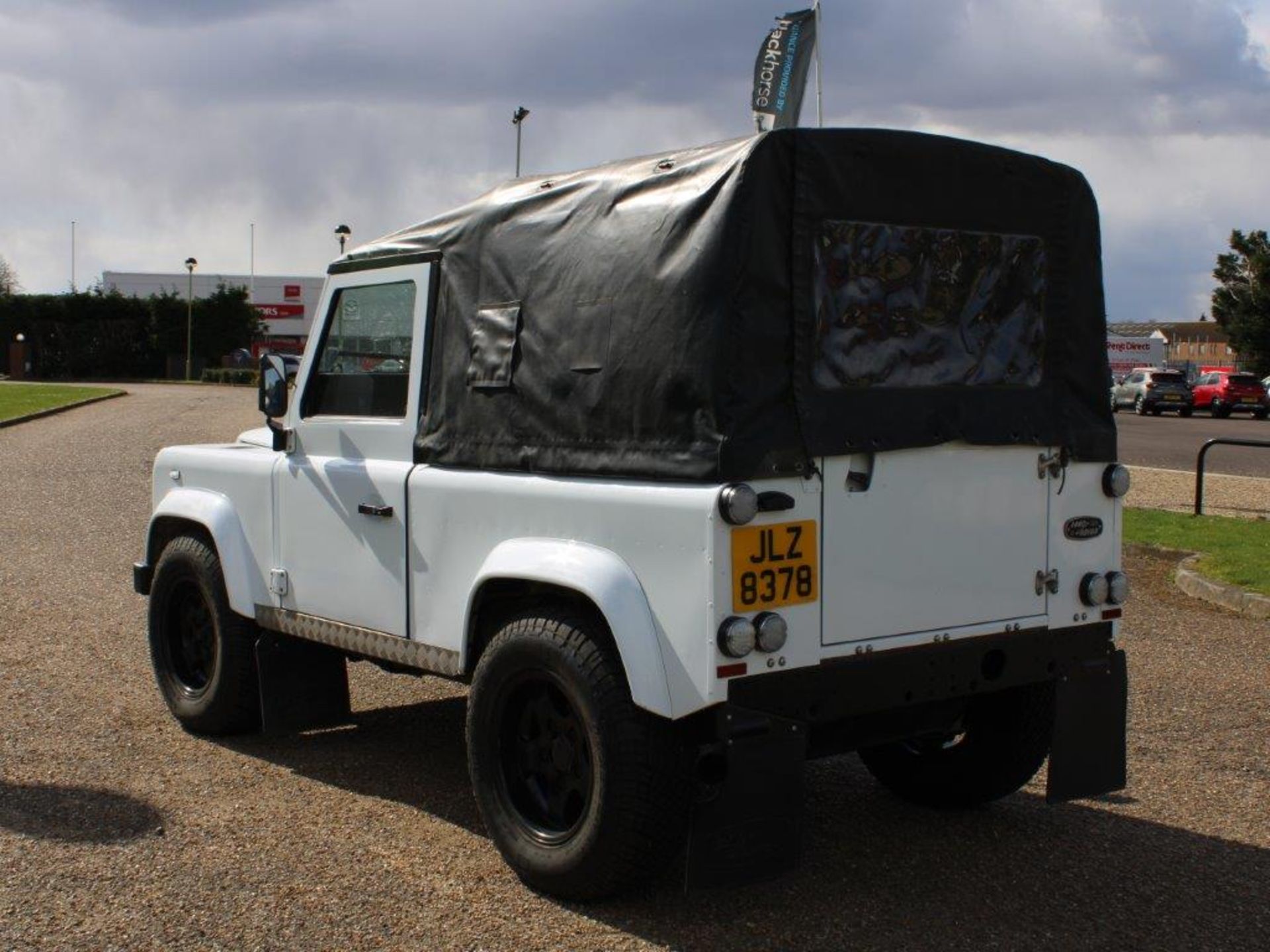 2002 Land Rover Defender 2.5 TD5 Pick-up - Image 4 of 17