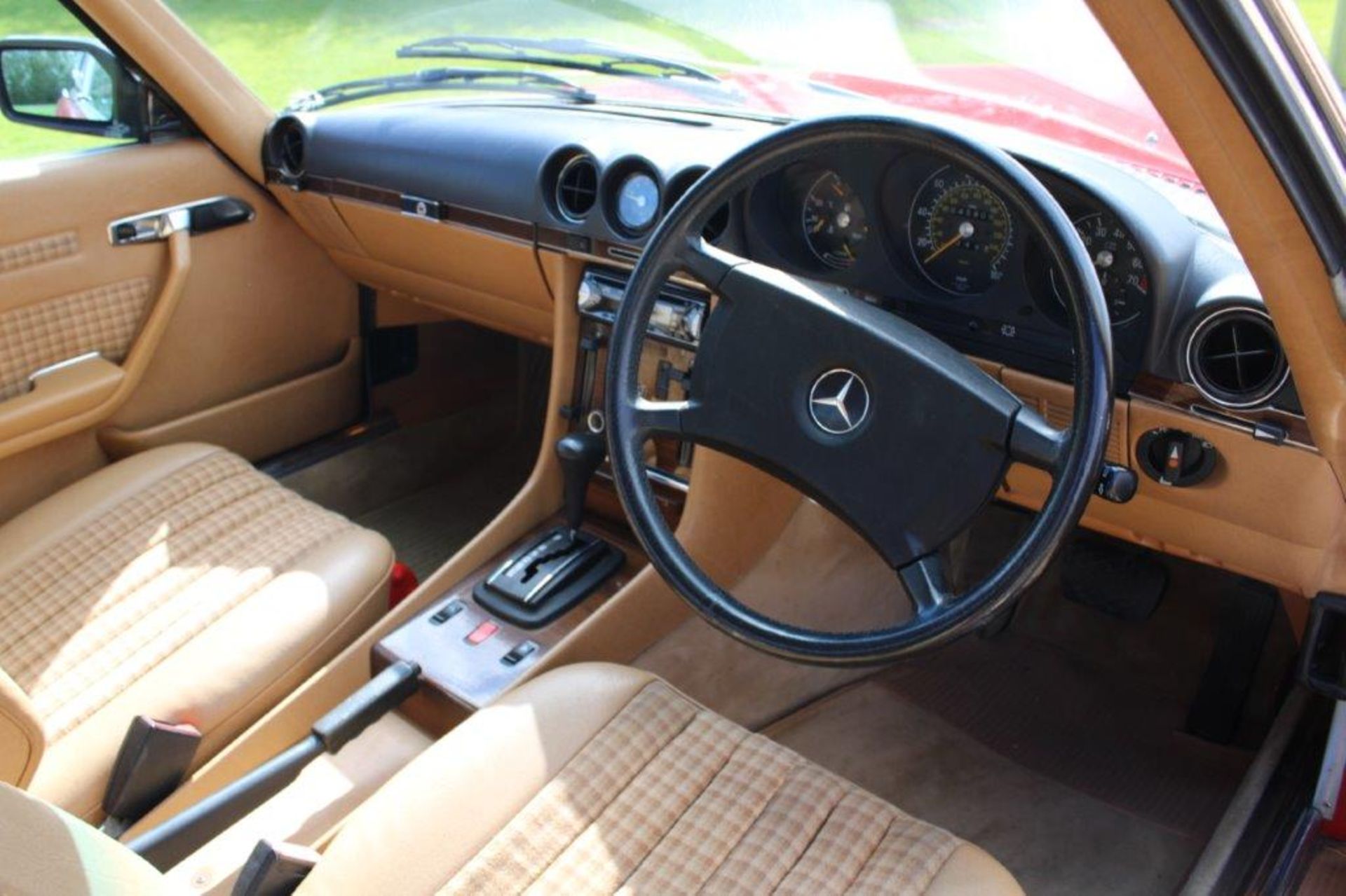 1982 Mercedes R107 280 SL Auto - Image 9 of 15