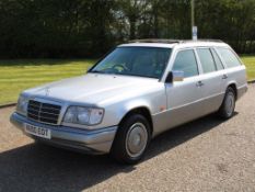 1995 Mercedes E220 Auto Estate 7-Seater