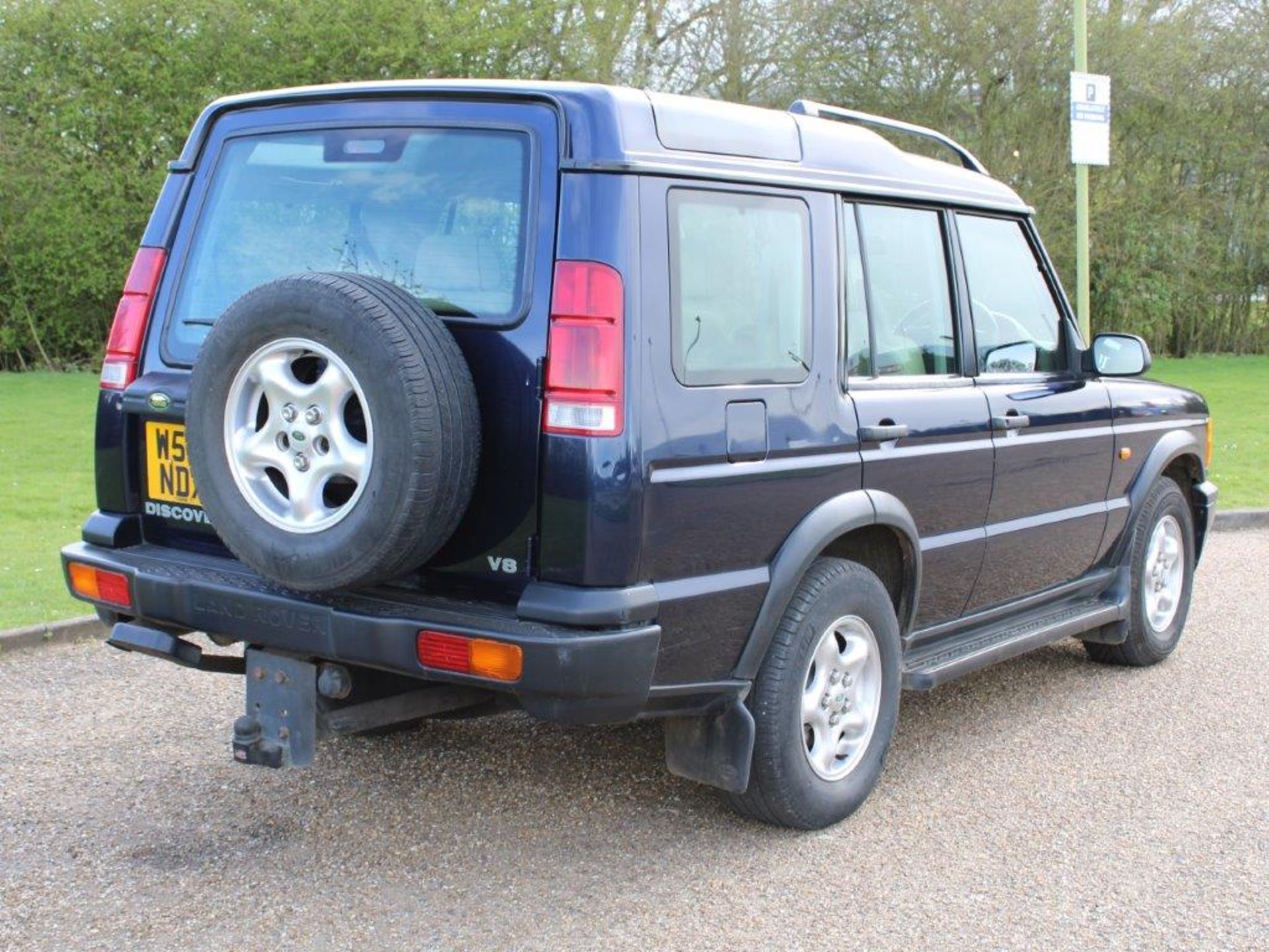 2000 Land Rover Discovery II V8 ES Auto - Image 6 of 14