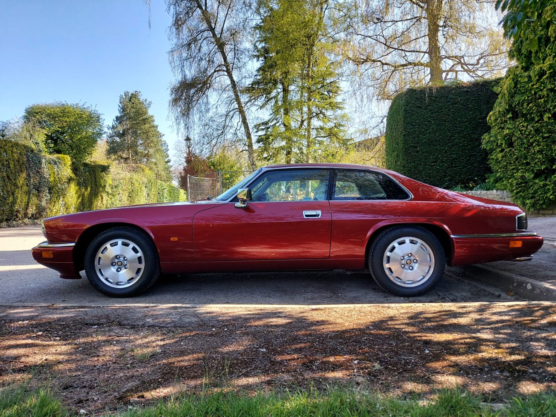 1995 Jaguar XJ-S 4.0 Celebration Auto 6,500 miles from new - Image 3 of 16