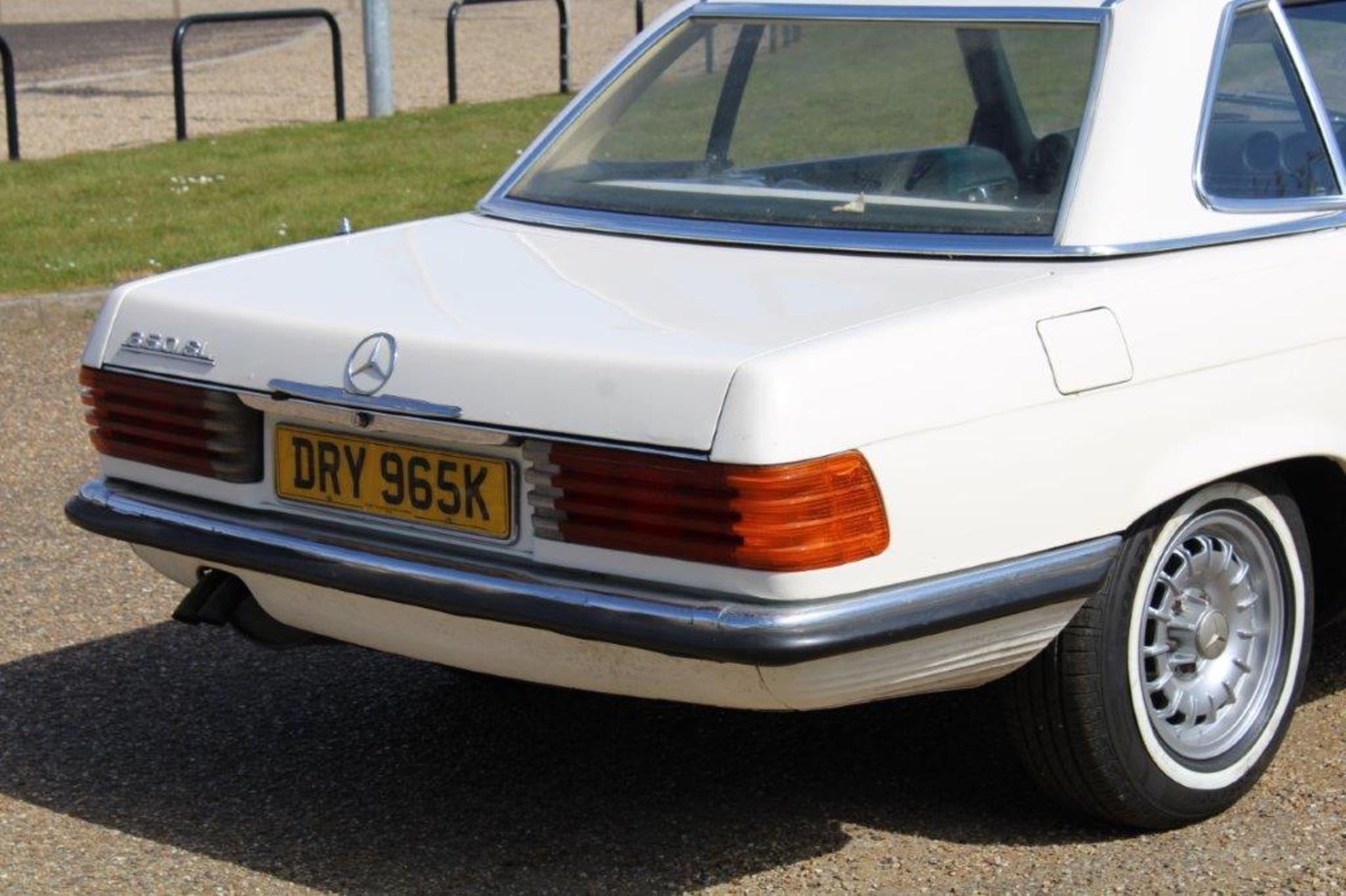 1972 Mercedes R107 350 SL Auto - Image 8 of 34