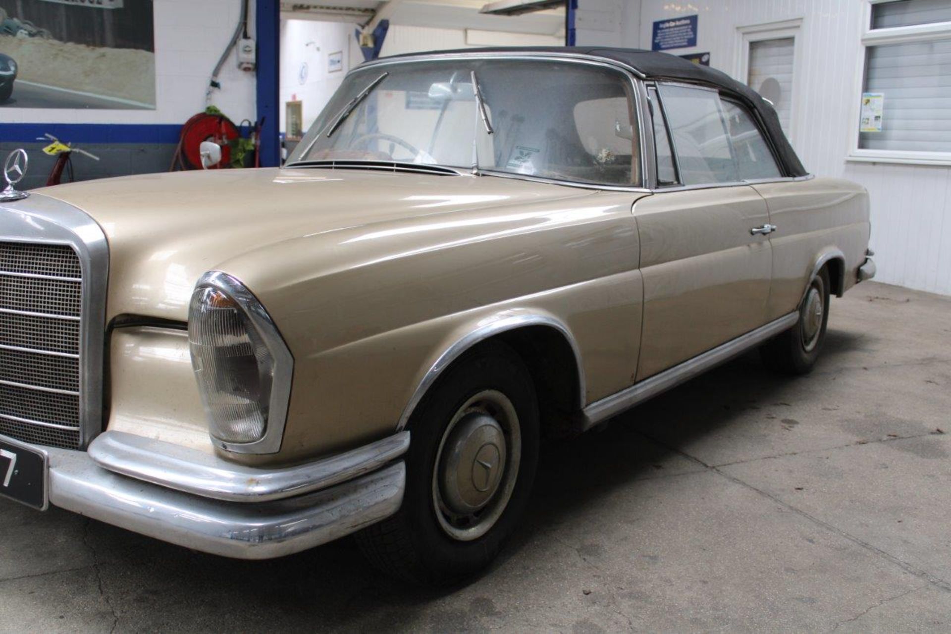 1964 Mercedes Benz 220 SE Cabriolet - Image 29 of 37