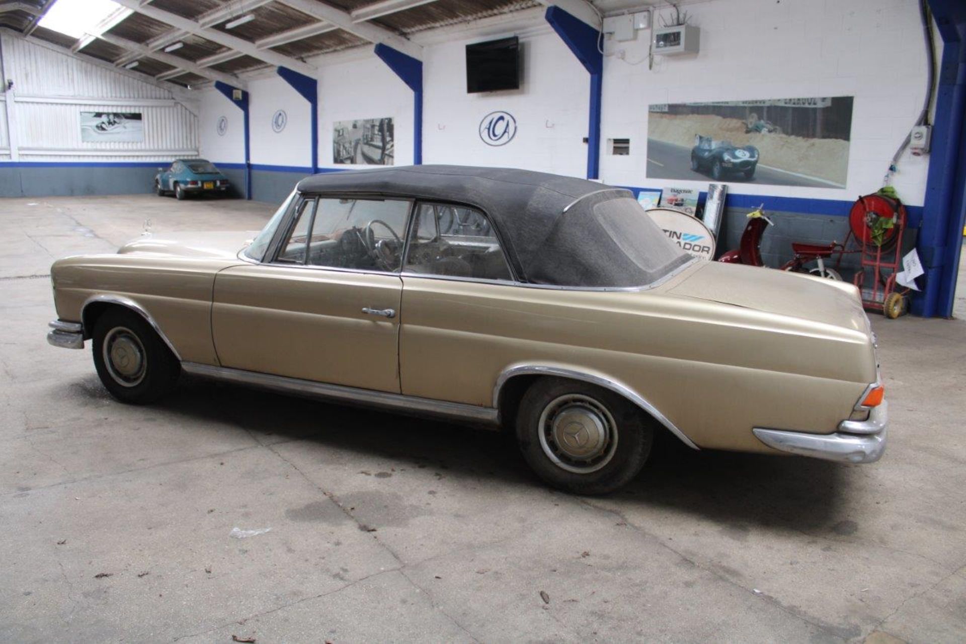 1964 Mercedes Benz 220 SE Cabriolet - Image 32 of 37