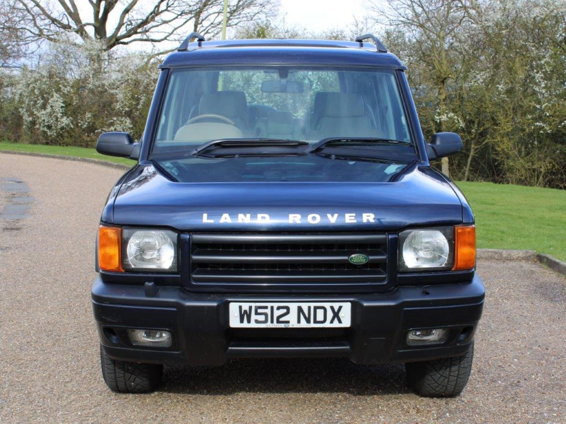 2000 Land Rover Discovery II V8 ES Auto - Image 2 of 14