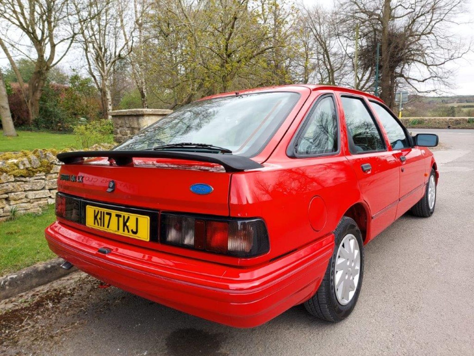 1993 Ford Sierra 1.8 LXi 2,780 miles from new - Image 6 of 20