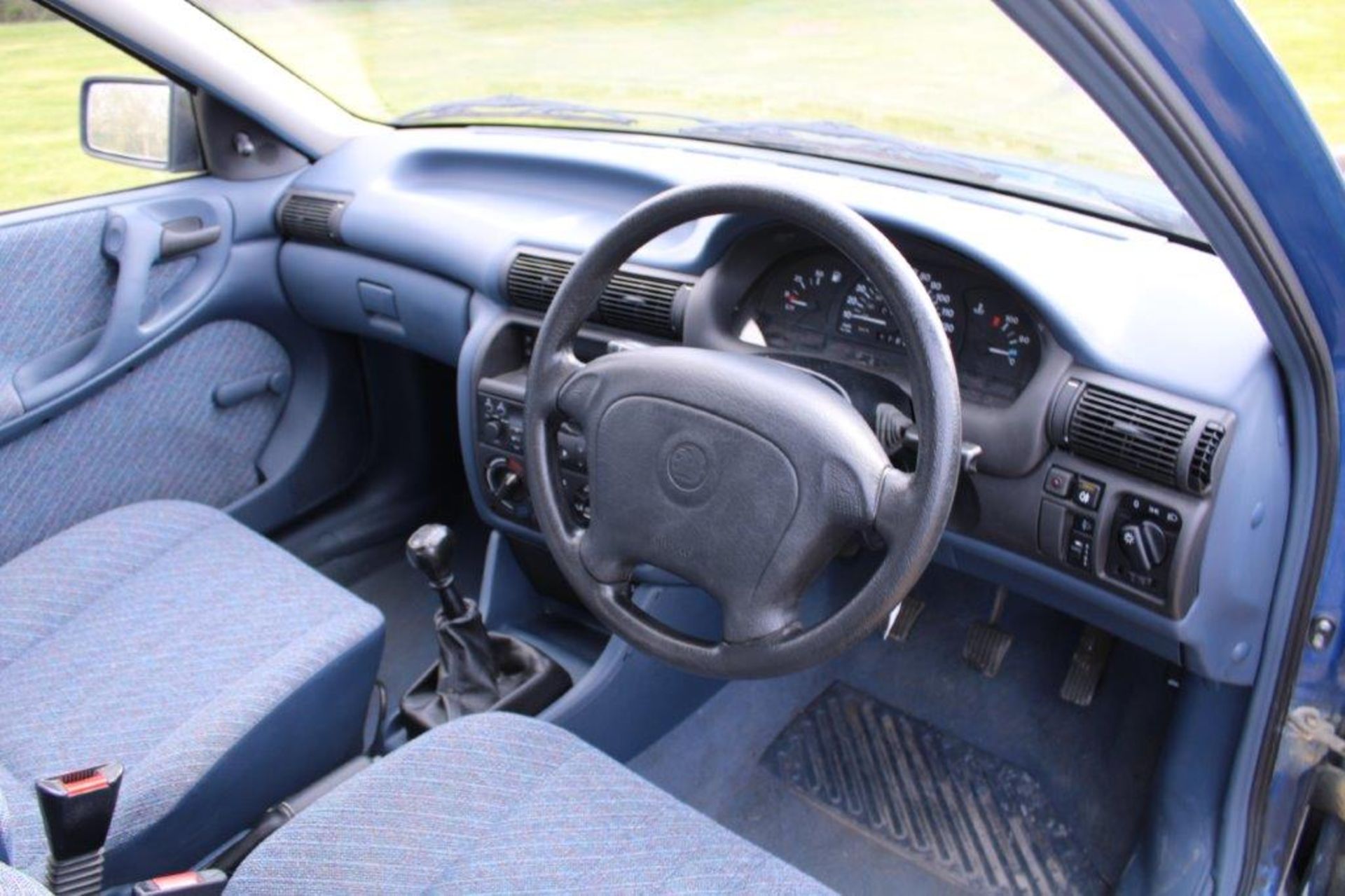 1994 Vauxhall Astra Merit 1.4i 17,516 miles from new - Image 15 of 26