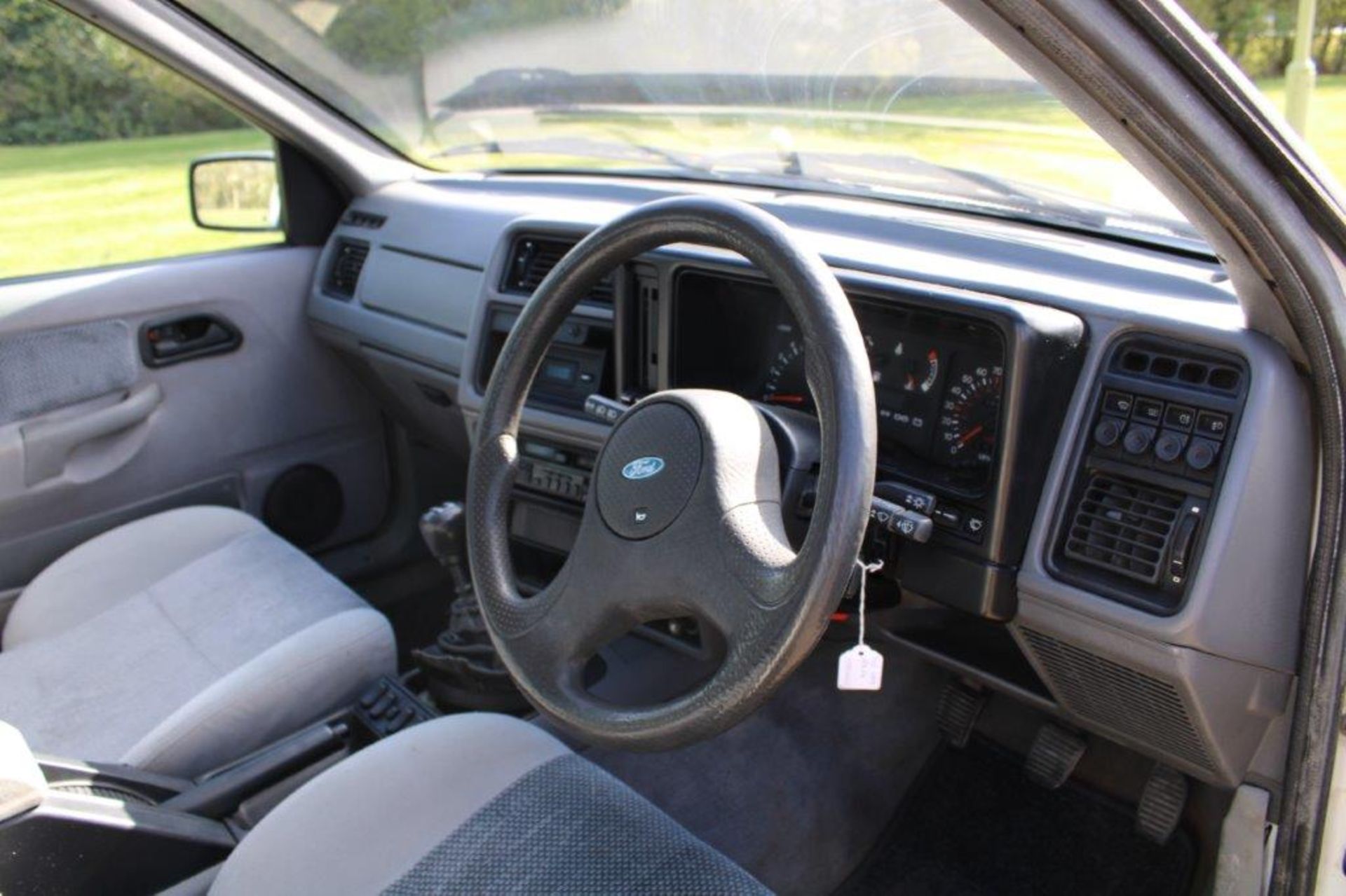 1989 Ford Sierra XR 4x4 i - Image 13 of 25