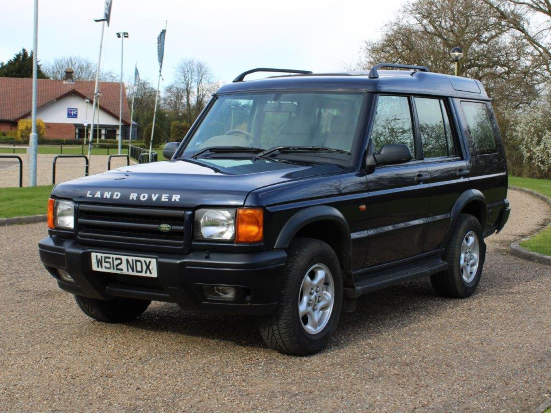 2000 Land Rover Discovery II V8 ES Auto - Image 3 of 14