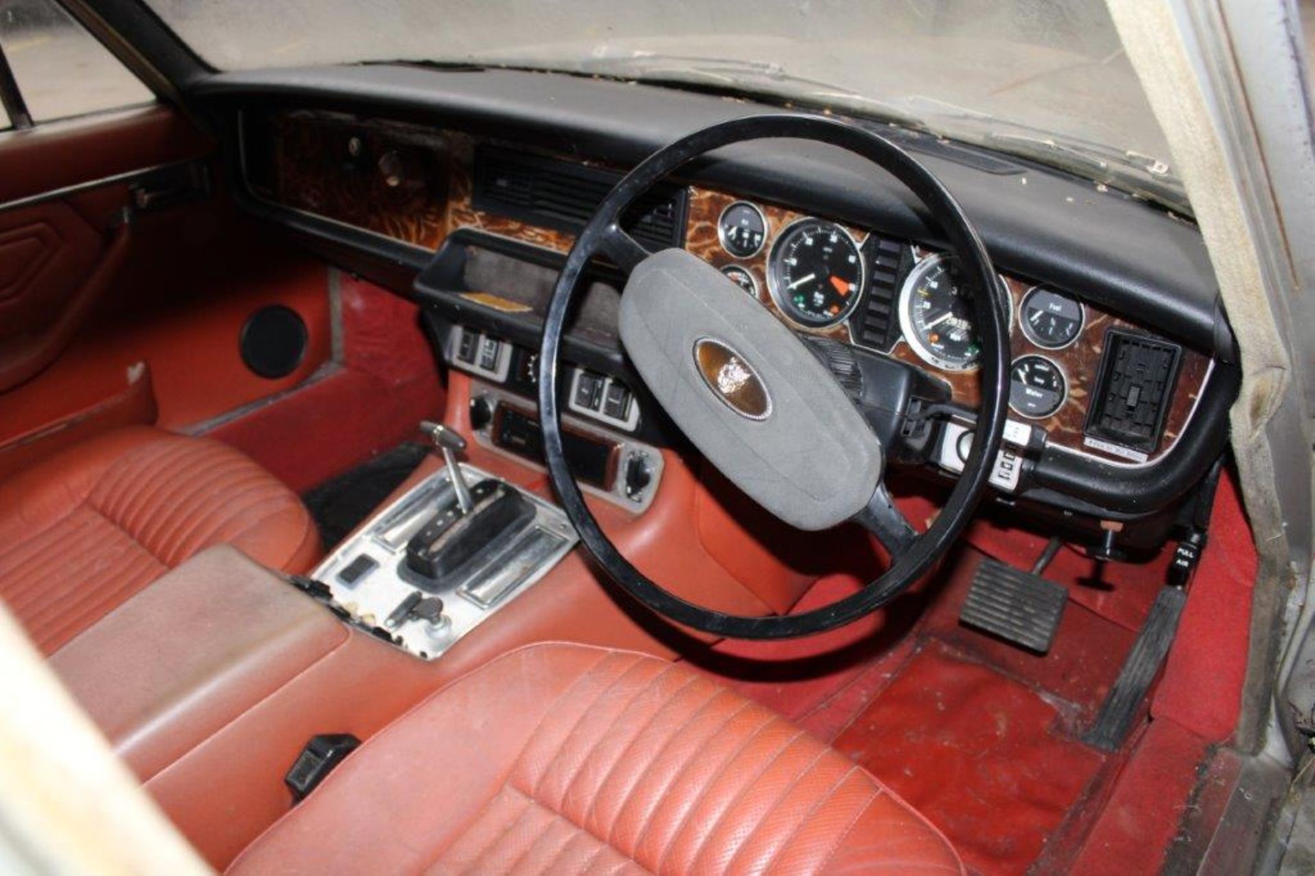 1974 Jaguar XJ6 4.2 Auto Series II - Image 15 of 35