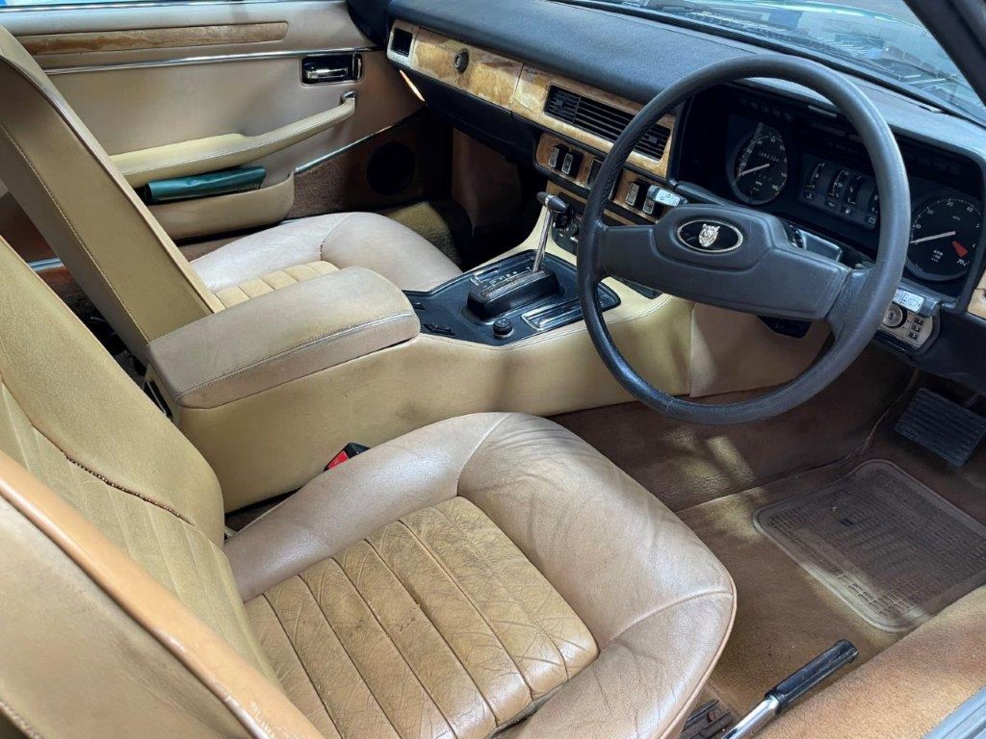 1983 Jaguar XJ-S 5.3 V12 HE Auto - Image 7 of 16