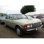 1984 Mercedes W123 200 Automatic