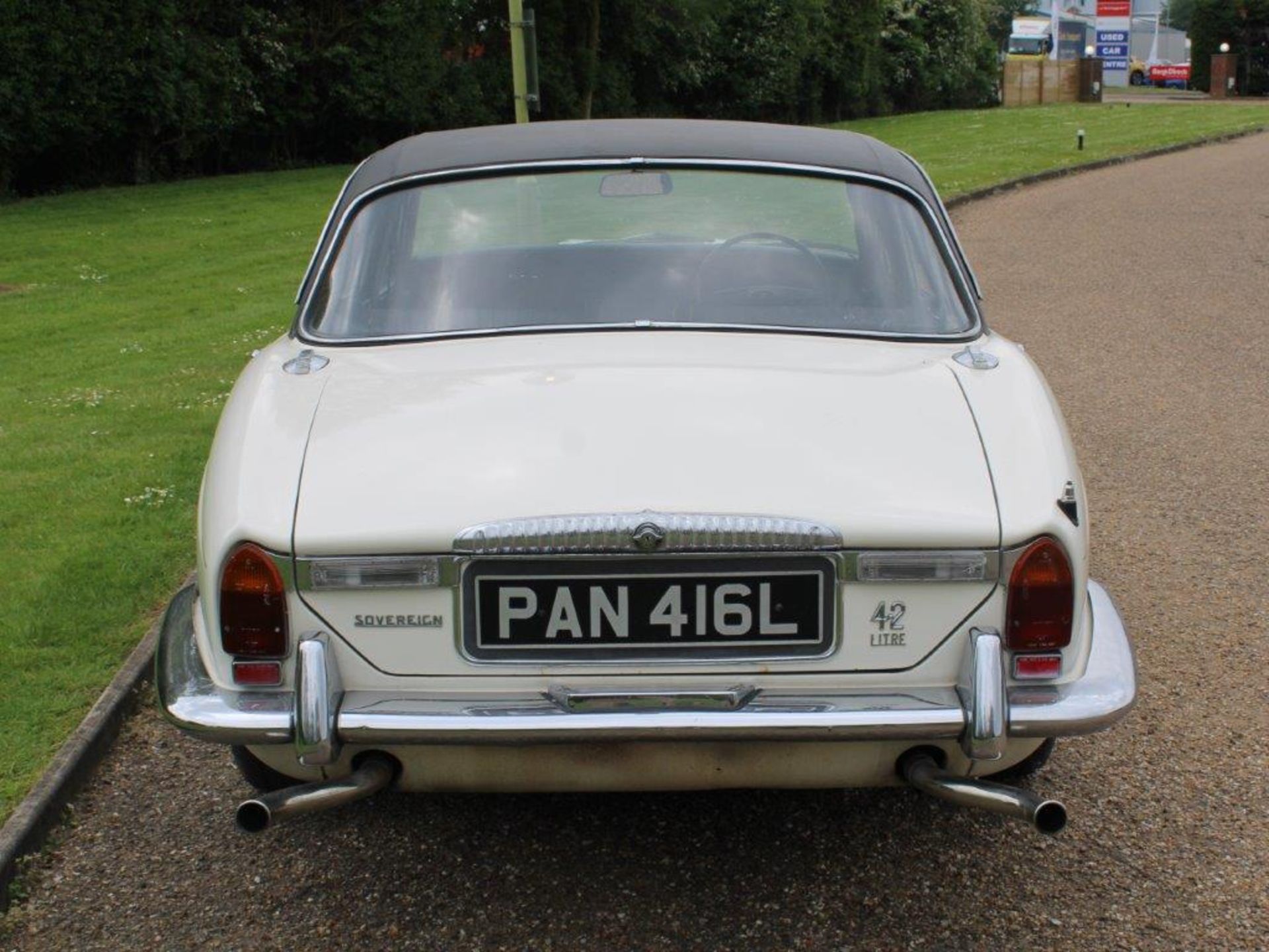 1973 Daimler Sovereign 4.2 Auto - Image 3 of 29