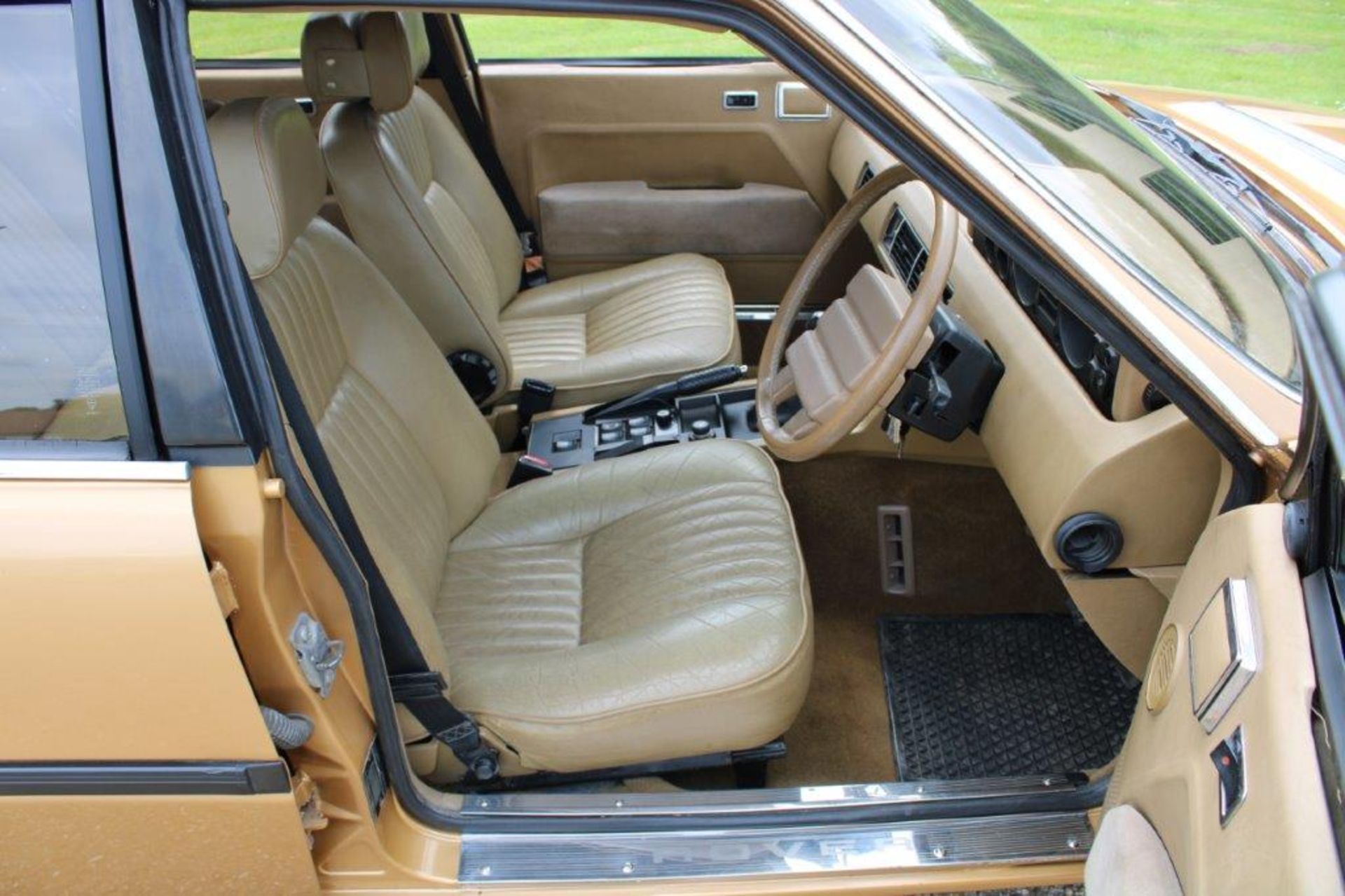 1981 Rover SD1 3500 Vanden Plas - Image 12 of 31