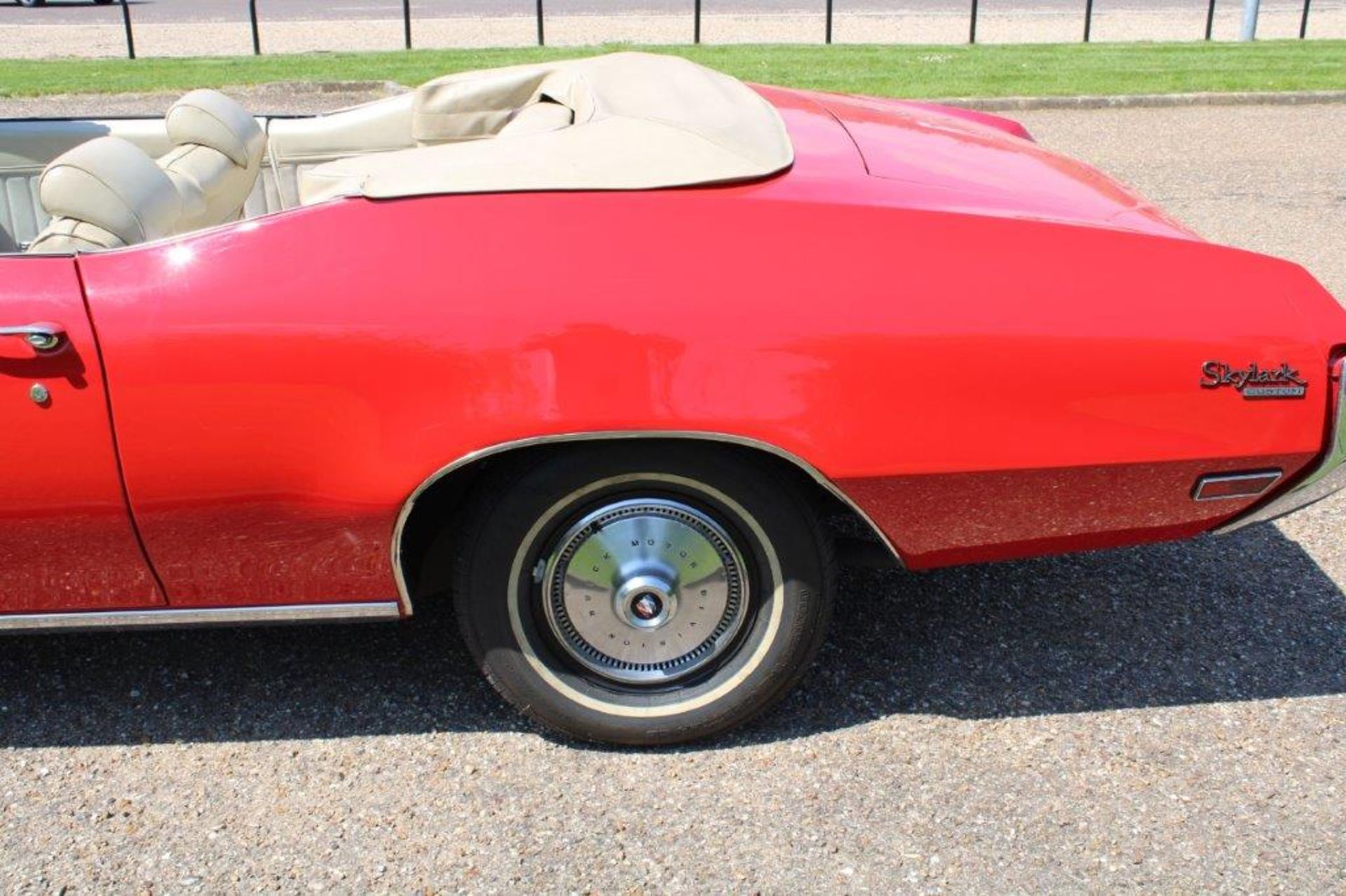 1971 Buick Skylark Custom Convertible LHD - Image 10 of 33