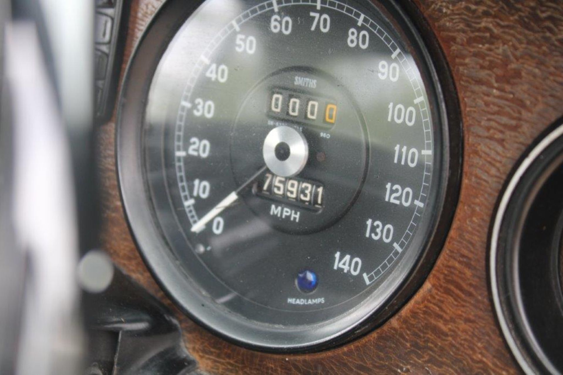 1973 Daimler Sovereign 4.2 Auto - Image 16 of 29