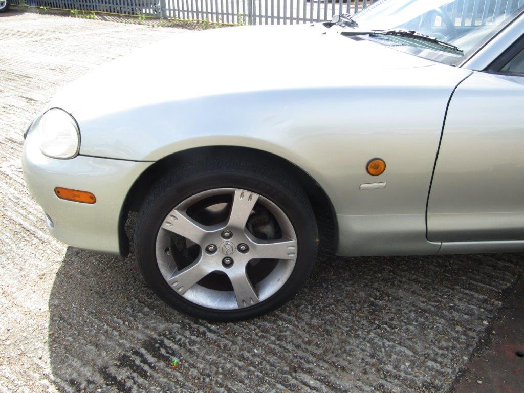 2003 Mazda MX-5 Nevada - Image 10 of 30