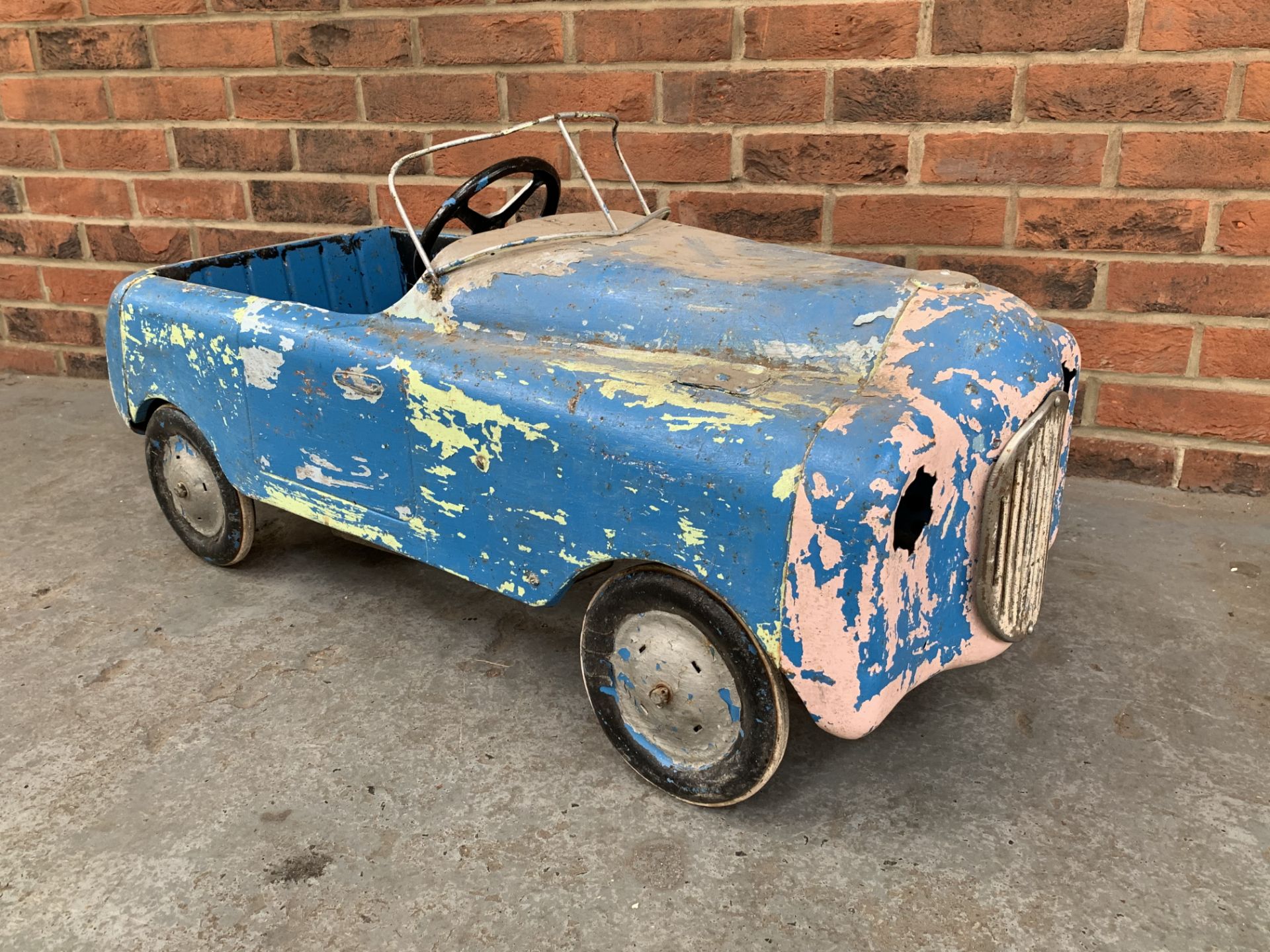 Vintage Tin Plate Childs Pedal Car - Image 2 of 4