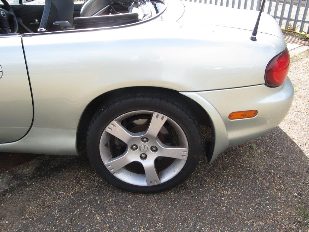 2003 Mazda MX-5 Nevada - Image 9 of 30