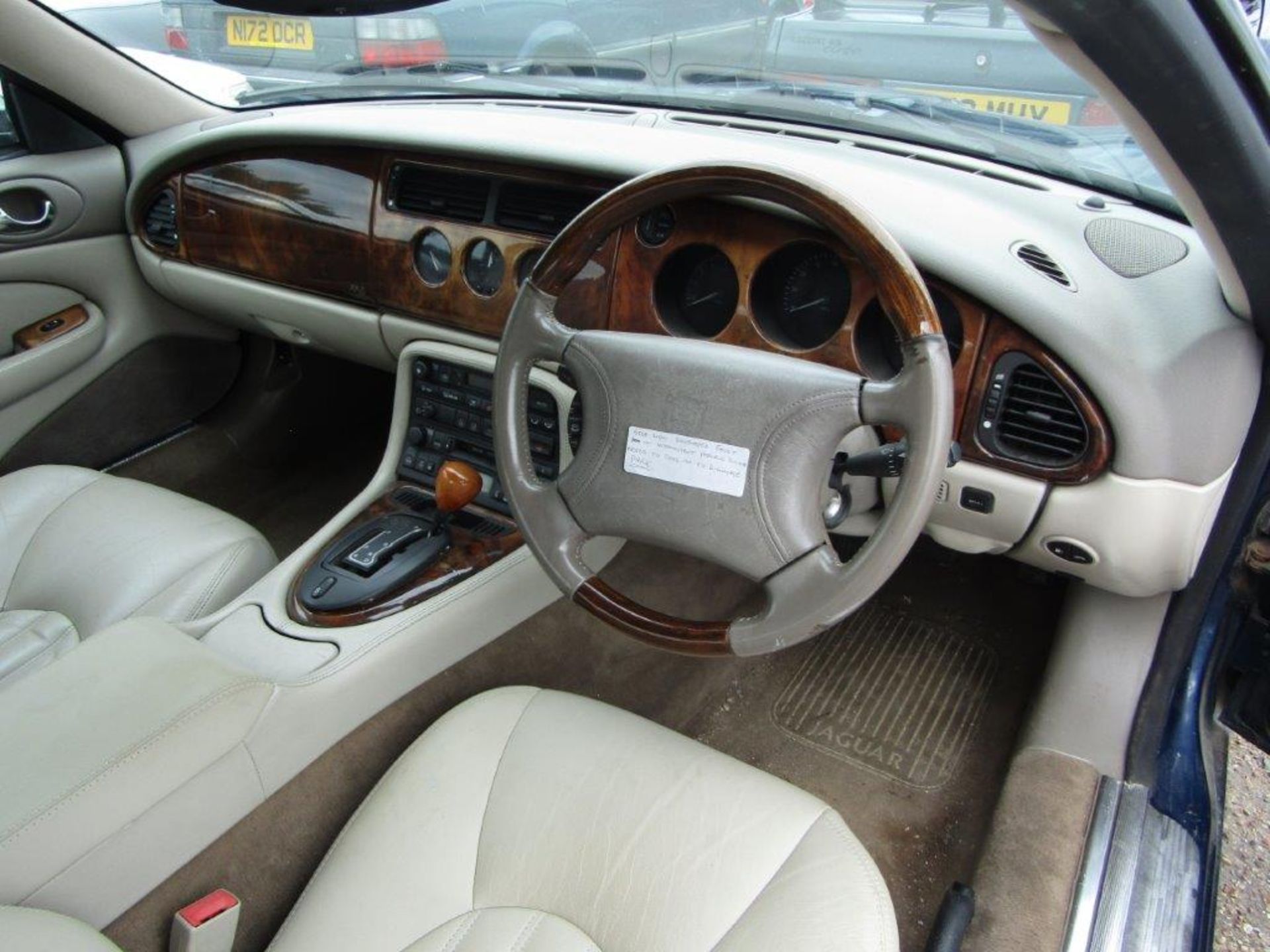 1998 Jaguar XK8 4.0 Coupe Auto - Image 13 of 21