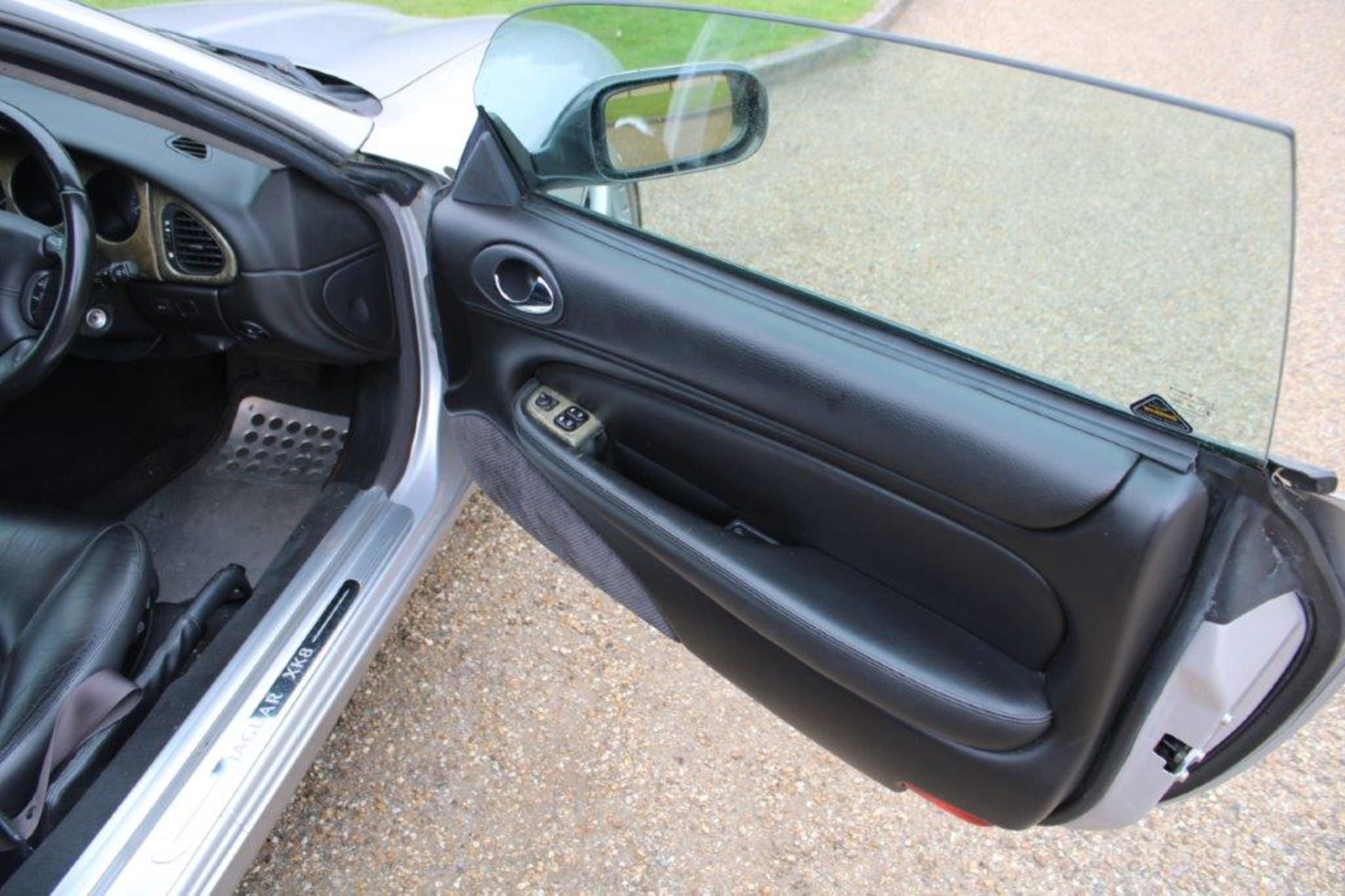 2003 Jaguar XK8 4.2 Coupe Auto - Image 7 of 23