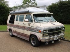 1992 Chevrolet V8 Day Van LHD