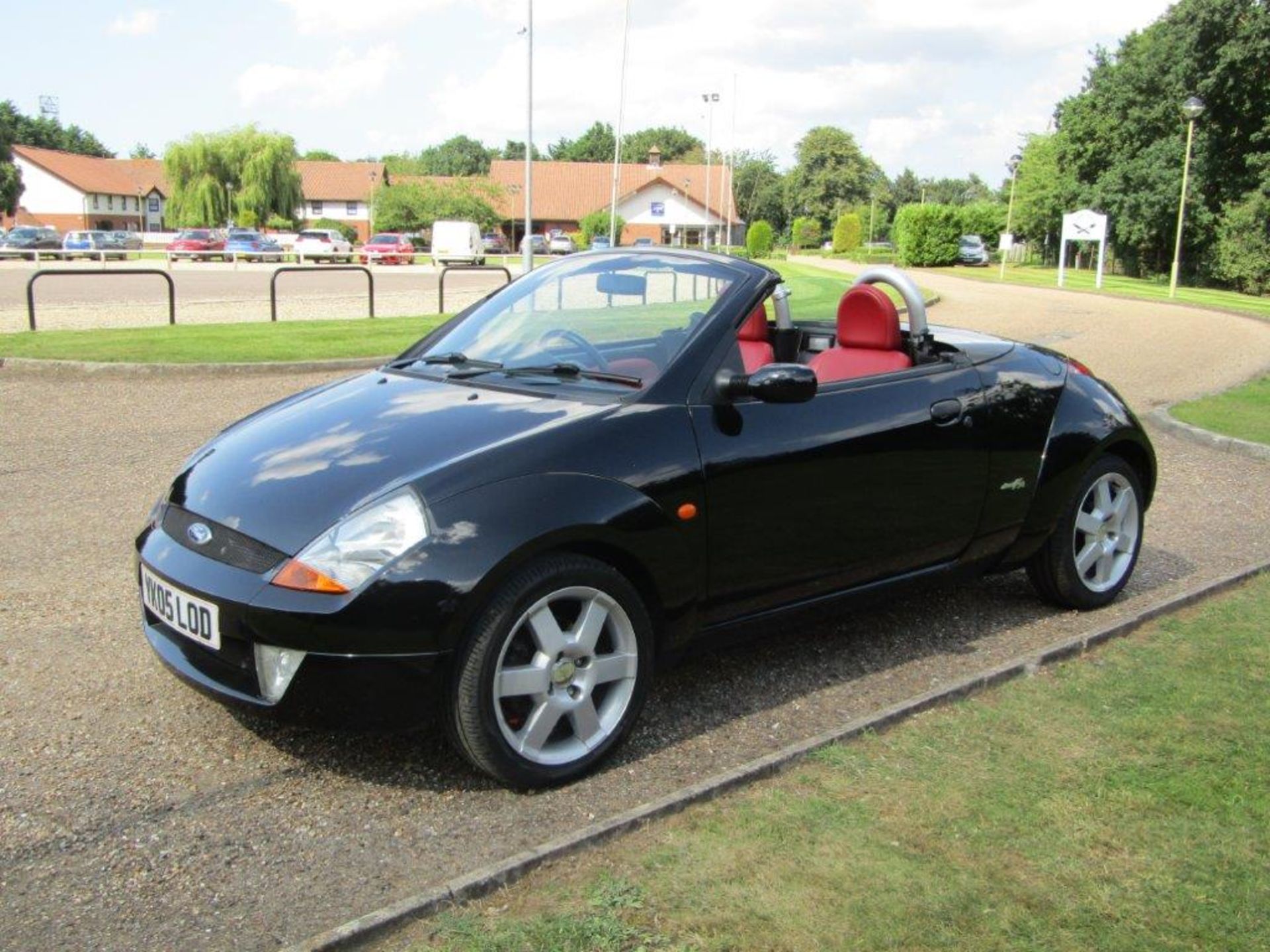 2005 Ford StreetKa Red - Image 5 of 20