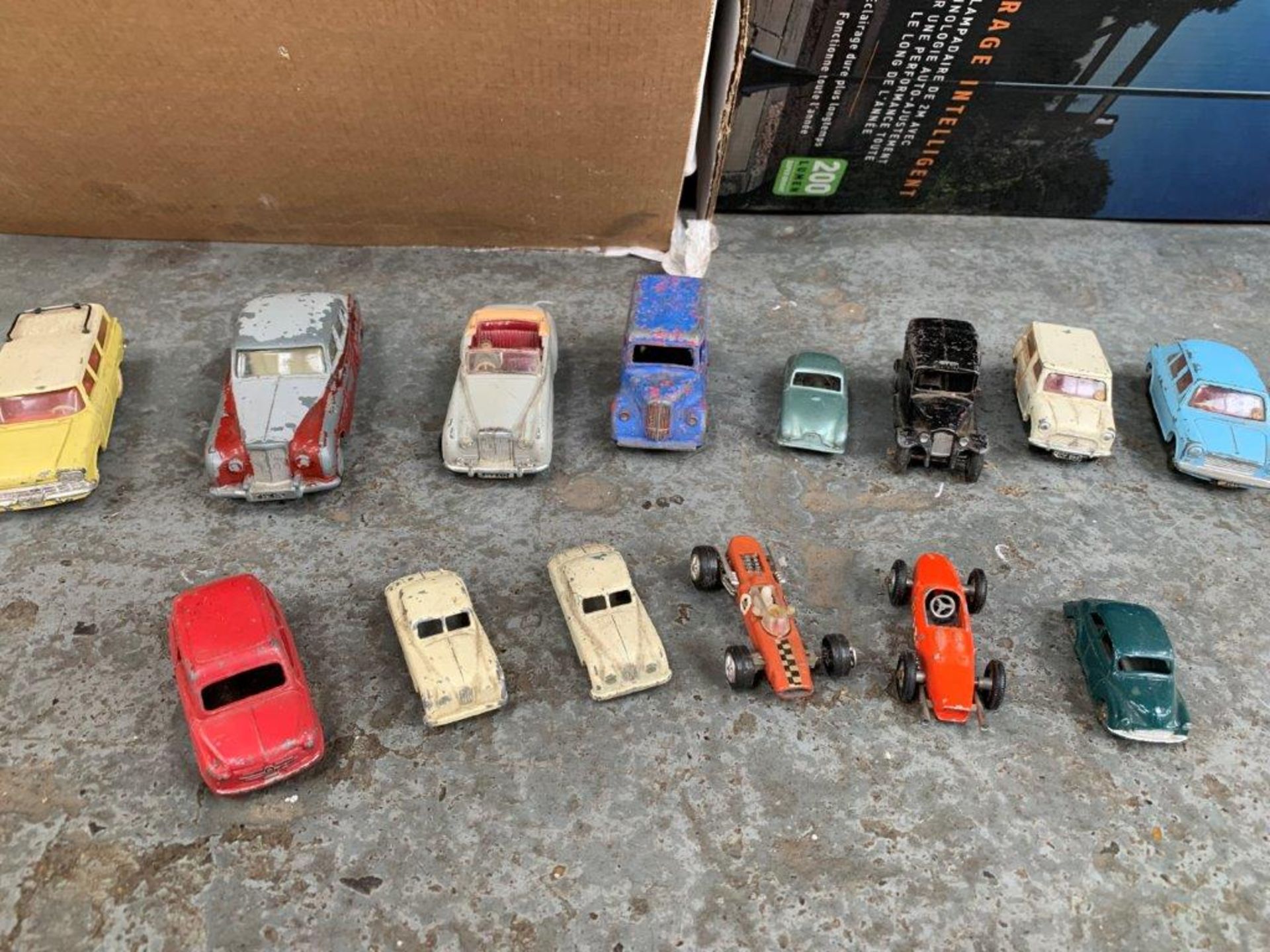 Large Quantity Of Play Worn Dinky, Corgi & Lesney Cars - Image 3 of 6