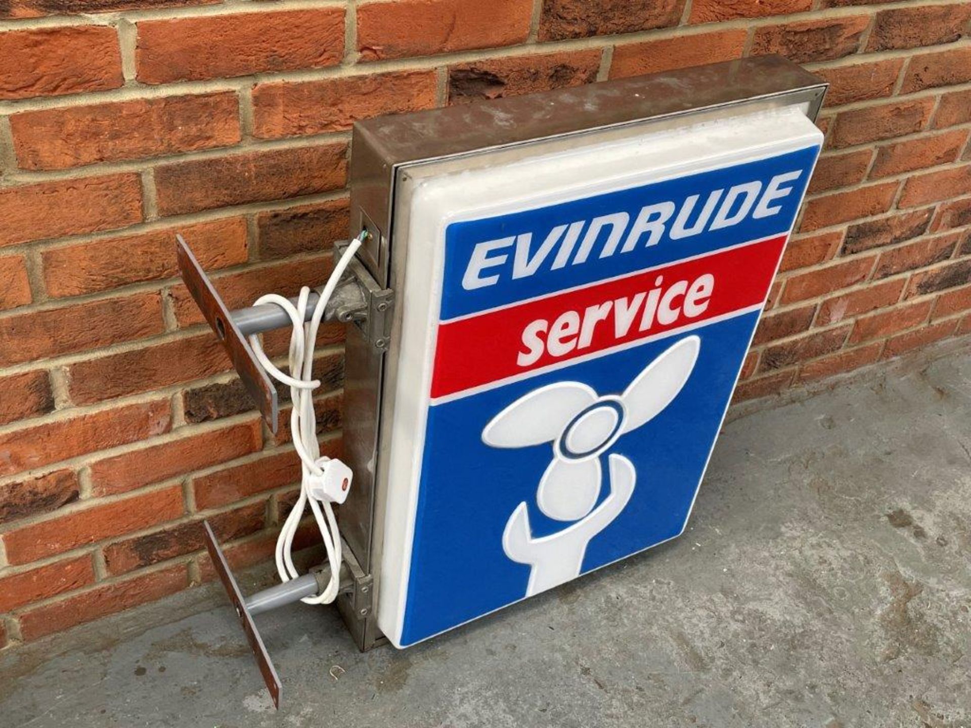 Evinrude Service Double Sided Flanged Illuminated Sign - Image 2 of 6