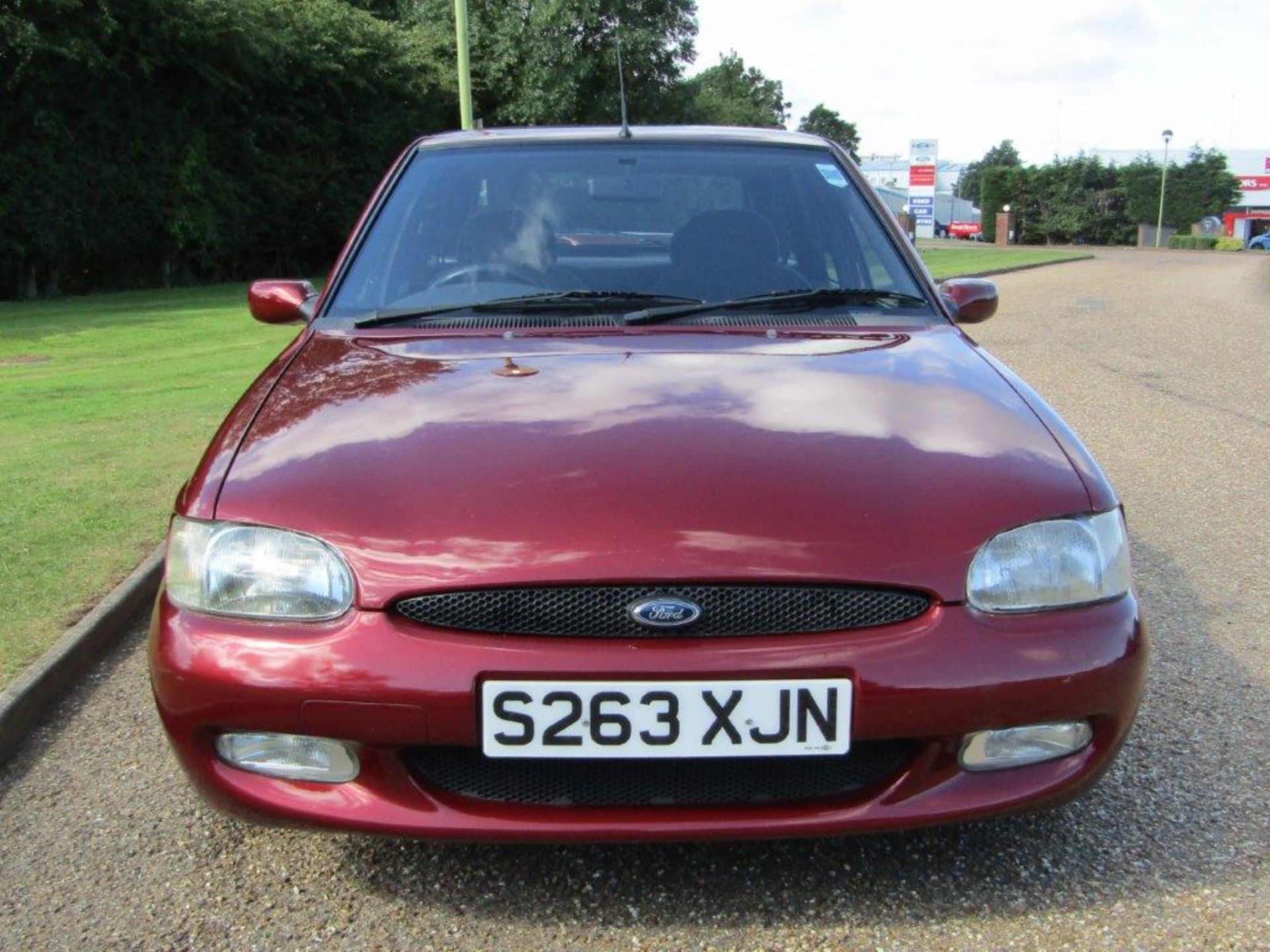 1999 Ford Escort 1.6 Finesse - Image 5 of 18