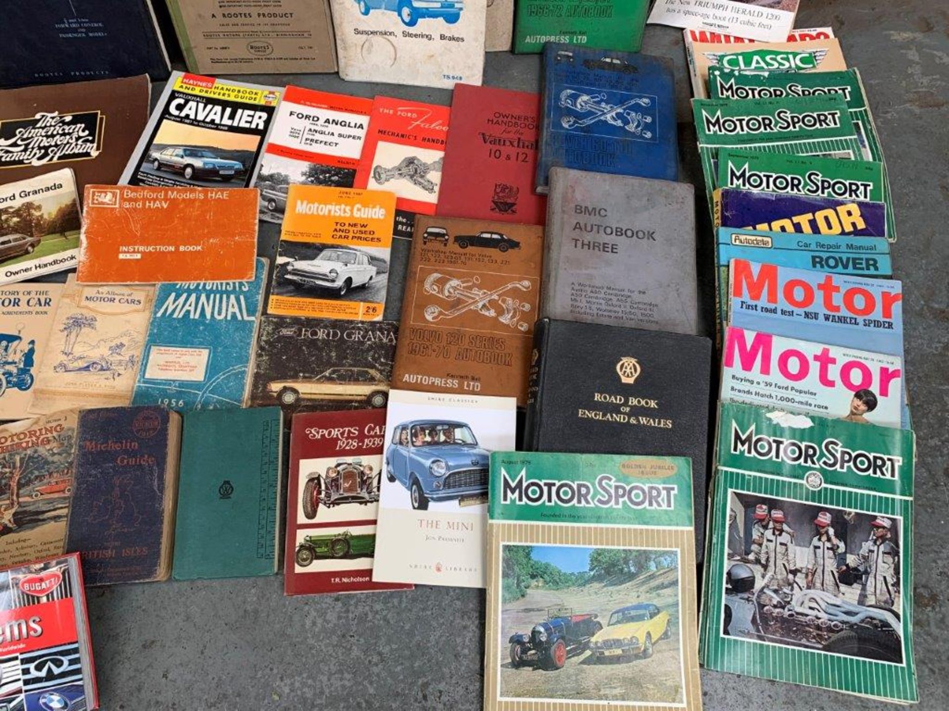 Quantity Of Motoring Books Magazines - Image 3 of 6